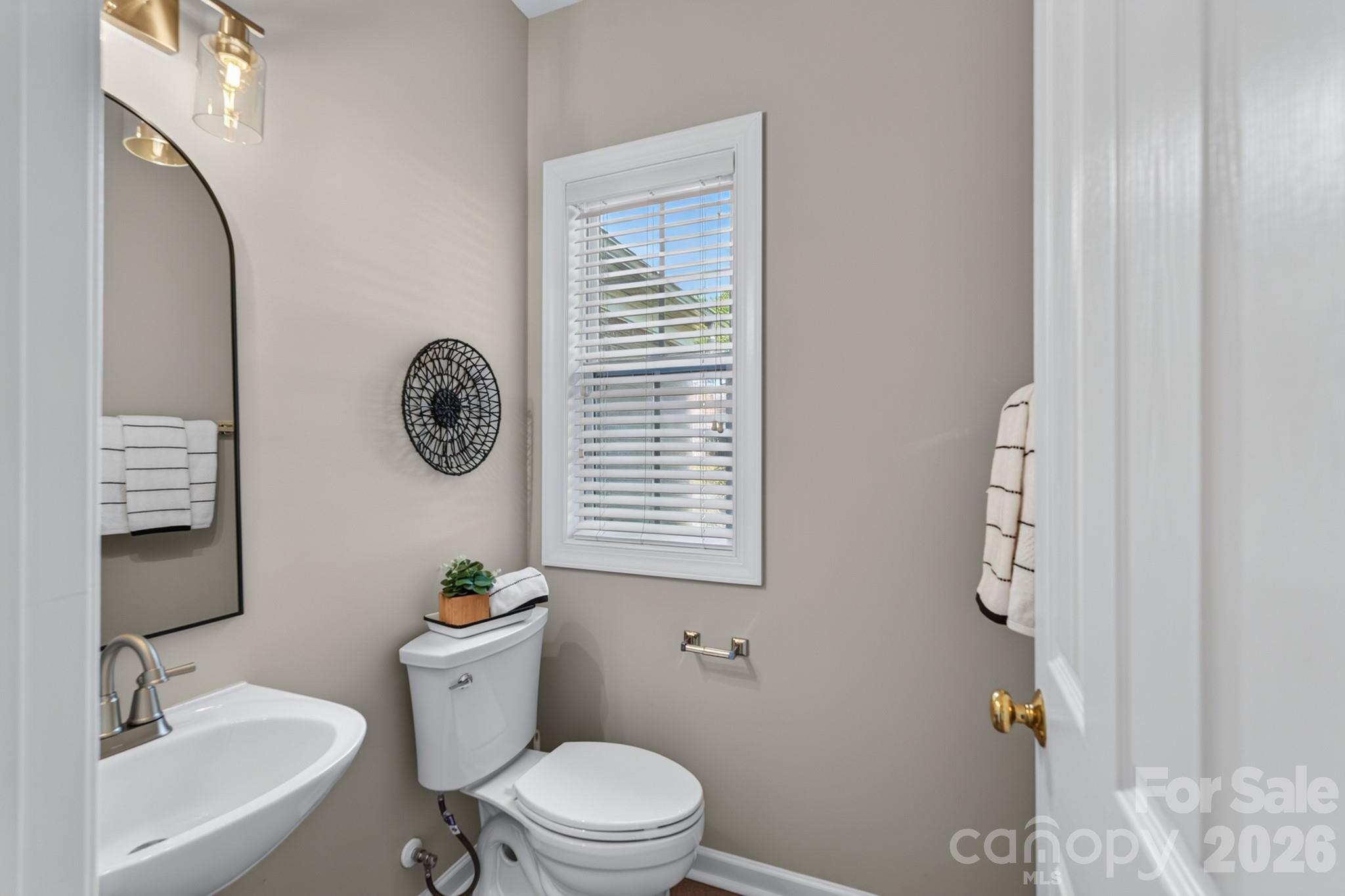 15611 Prescott Hill Avenue Property Photo 7