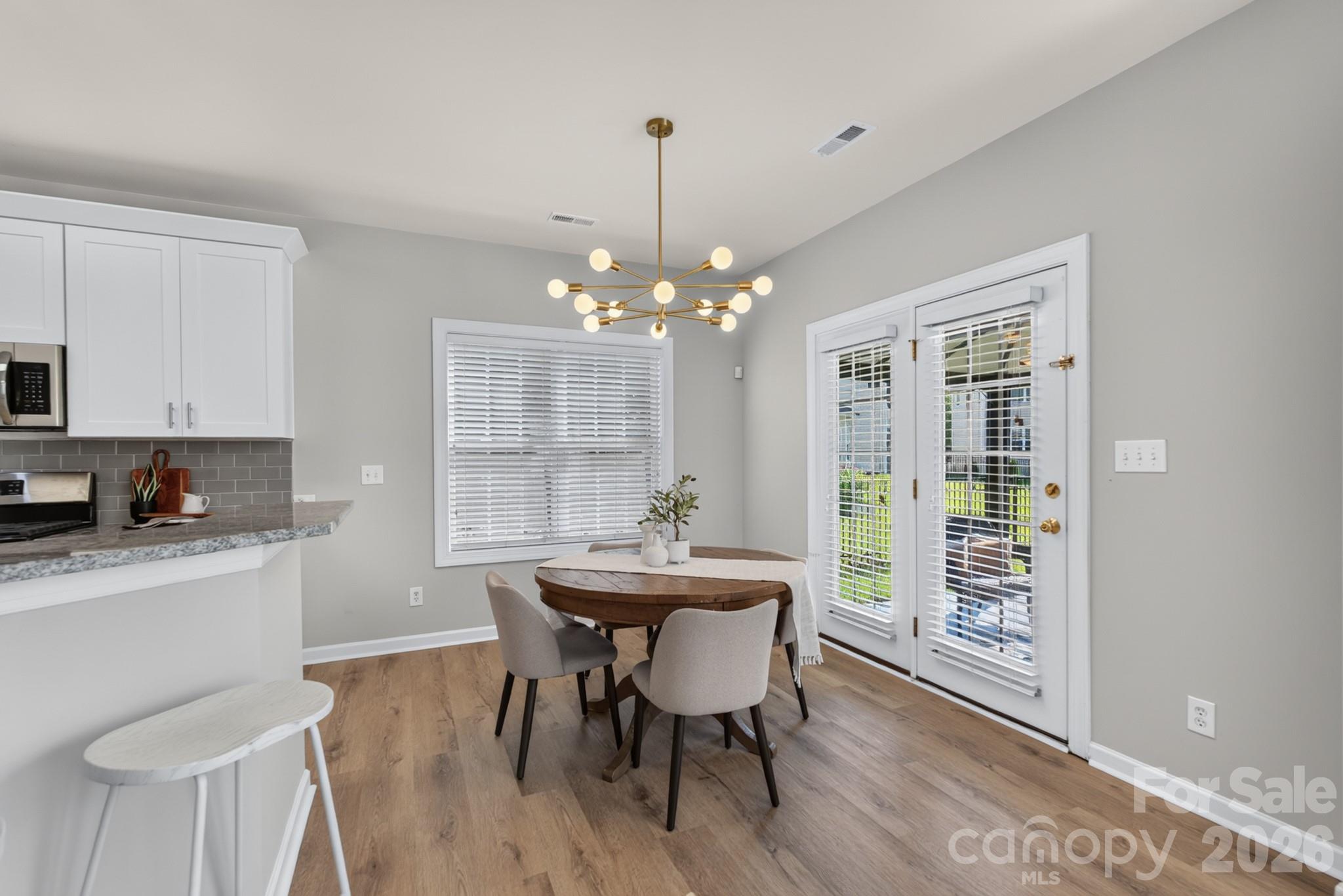 15611 Prescott Hill Avenue Property Photo 10