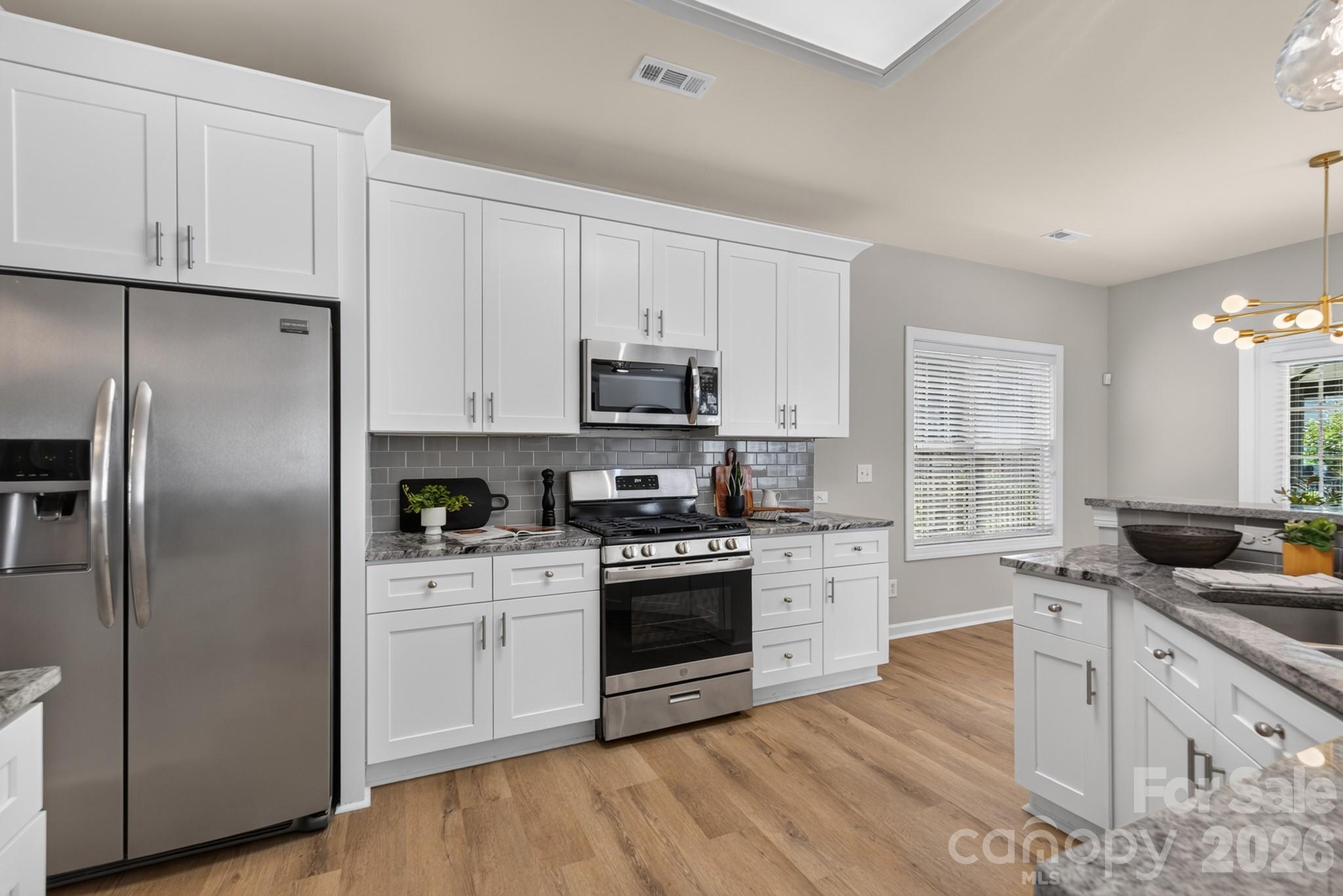 15611 Prescott Hill Avenue Property Photo 13