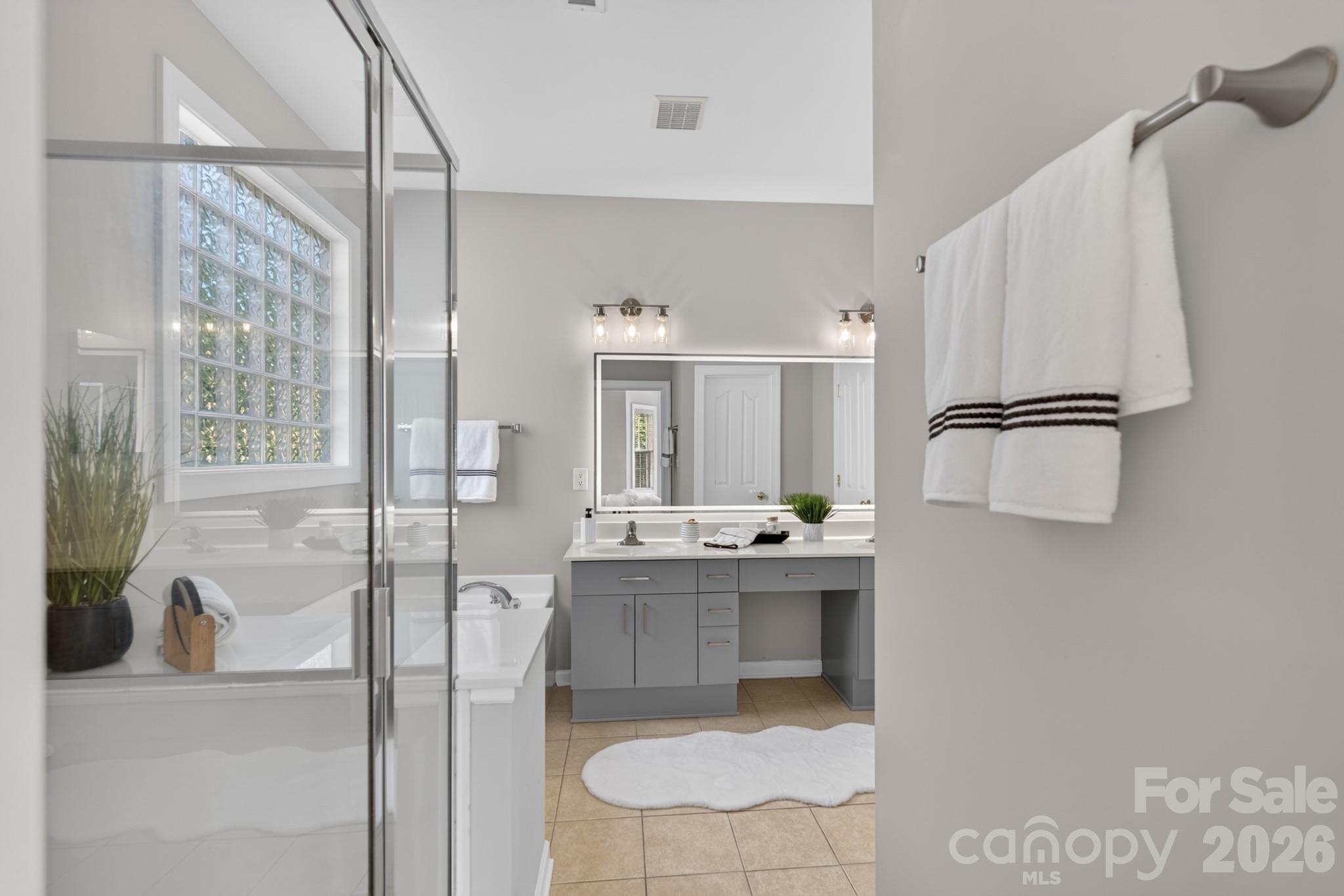 15611 Prescott Hill Avenue Property Photo 15
