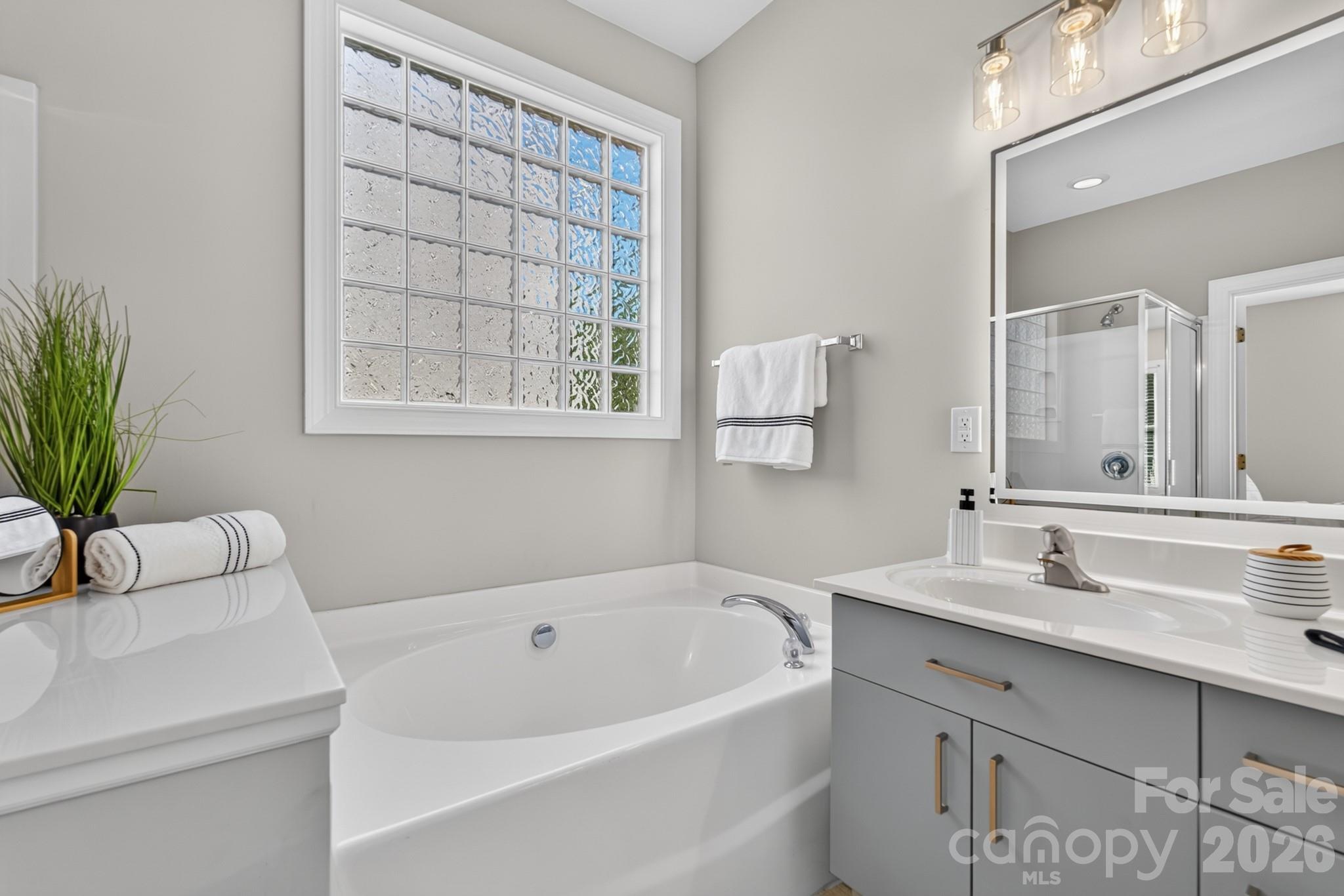 15611 Prescott Hill Avenue Property Photo 17