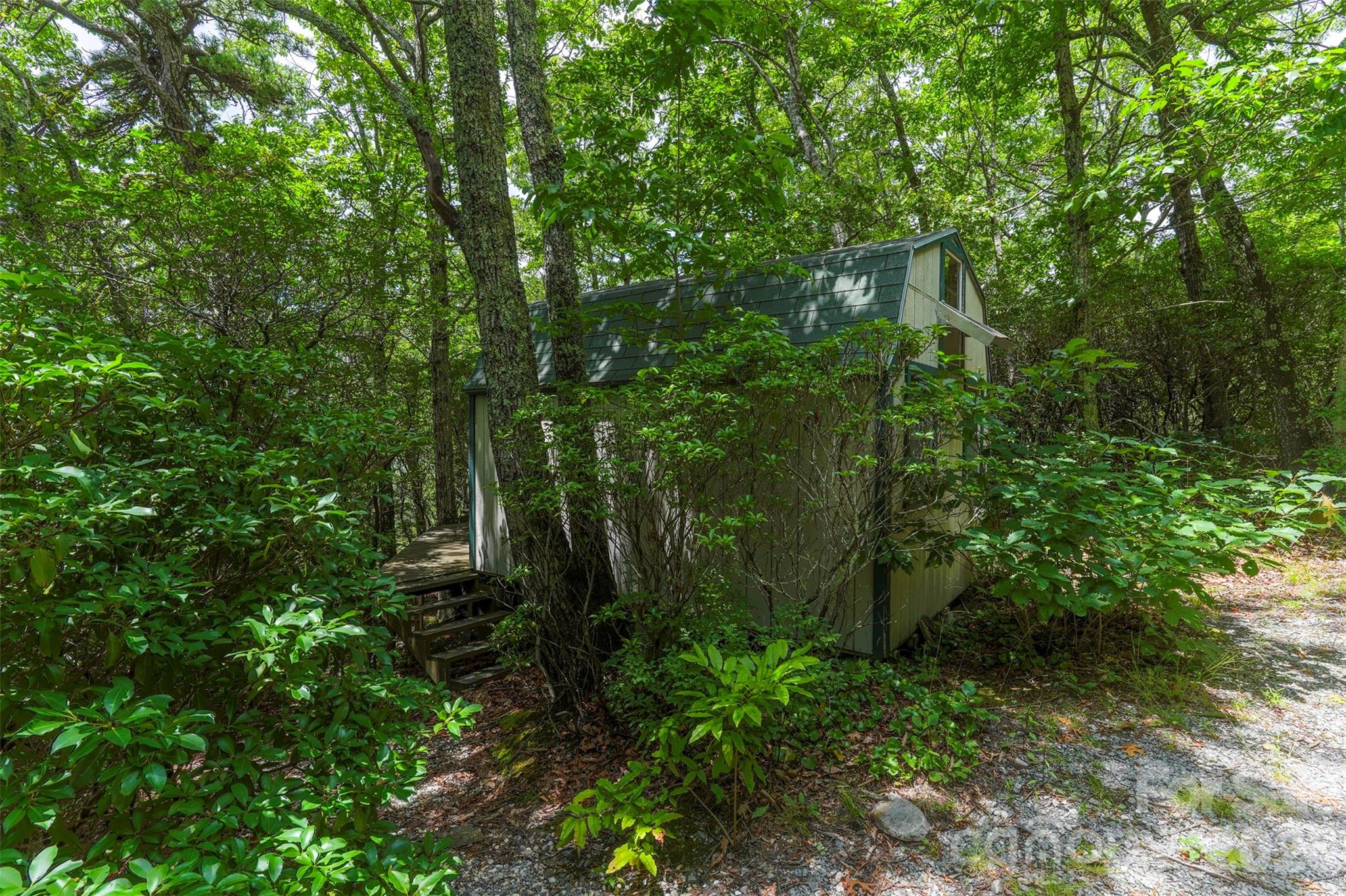 Na Pine Ridge Road 60 Property Photo 3