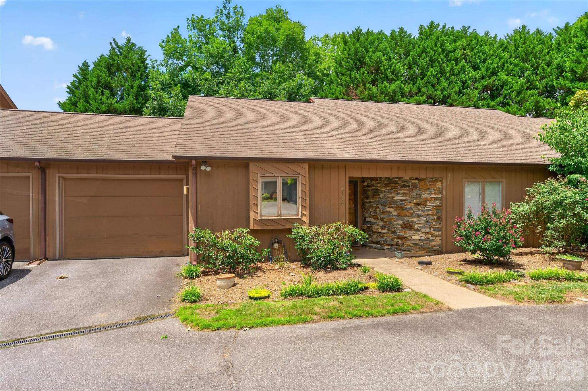 1736 12th Street Property Photo 3