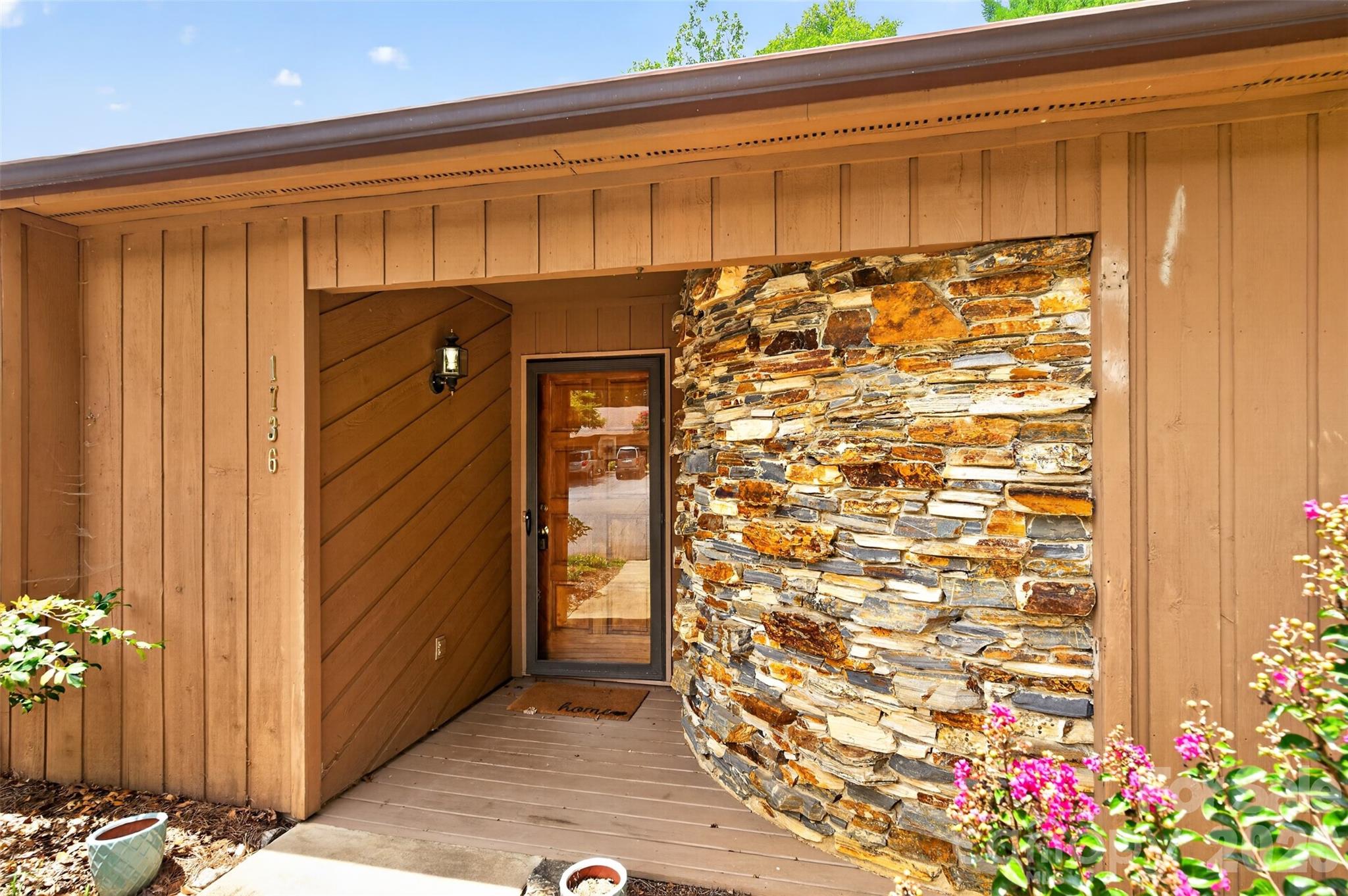 1736 12th Street Property Photo 4