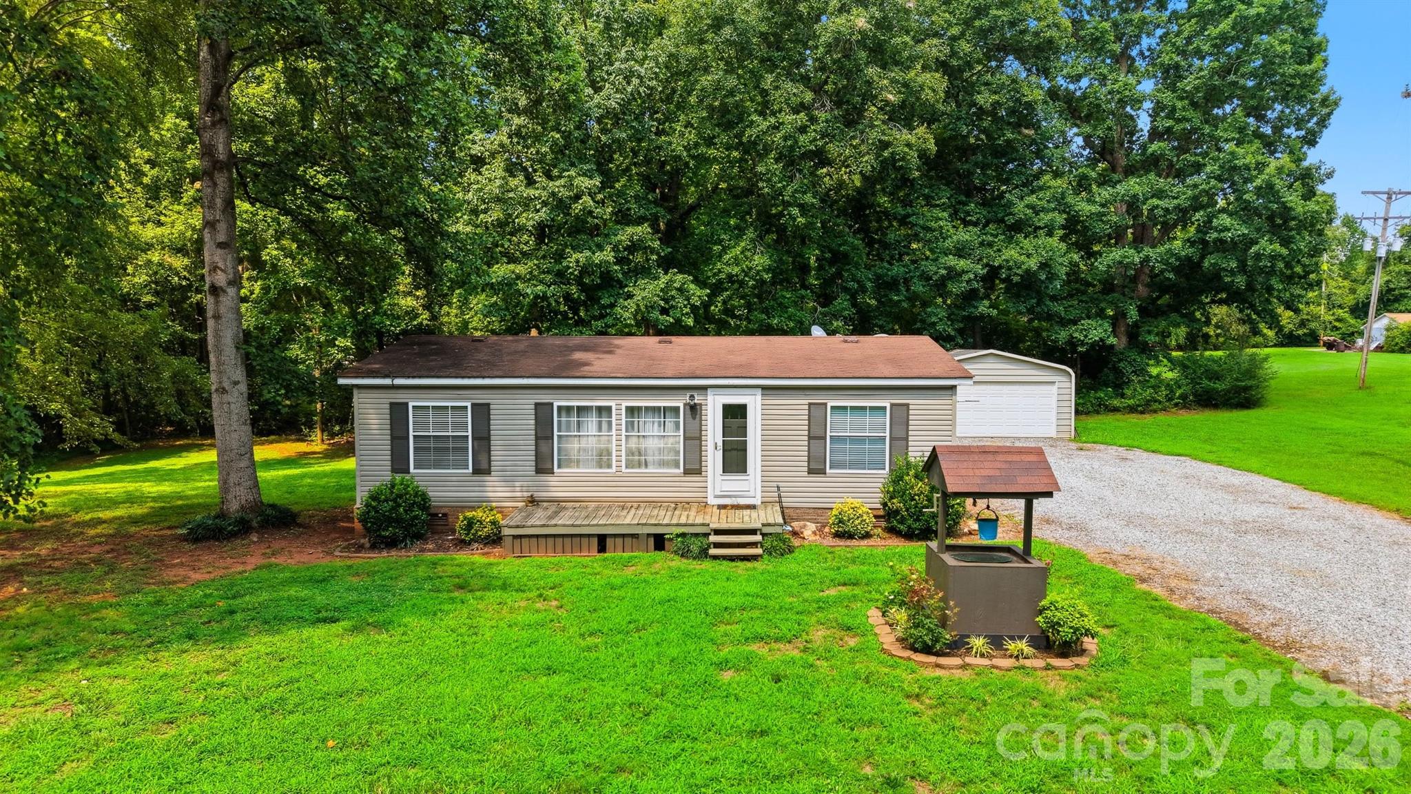 2932 Loop Road Property Photo 1