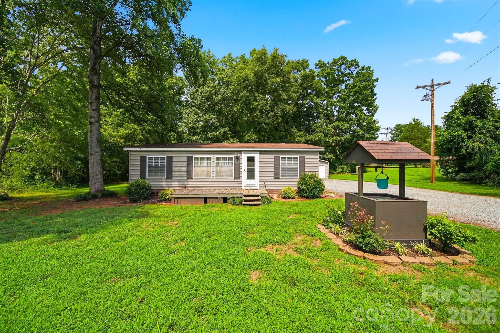 2932 Loop Road Property Photo 3