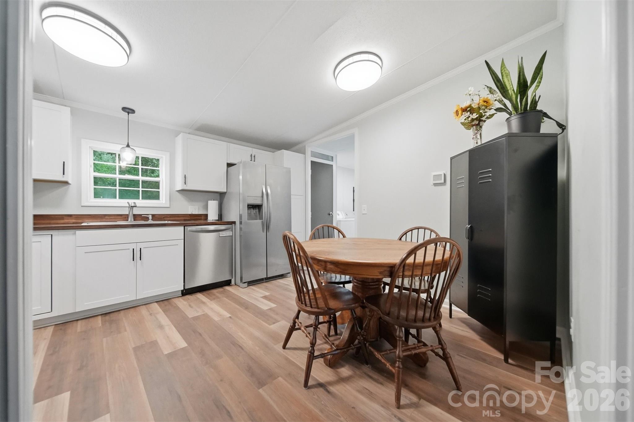 2932 Loop Road Property Photo 8