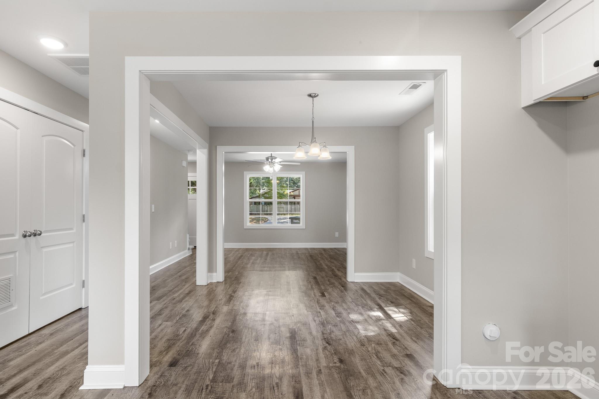 600 Sunderland Road Property Photo 18