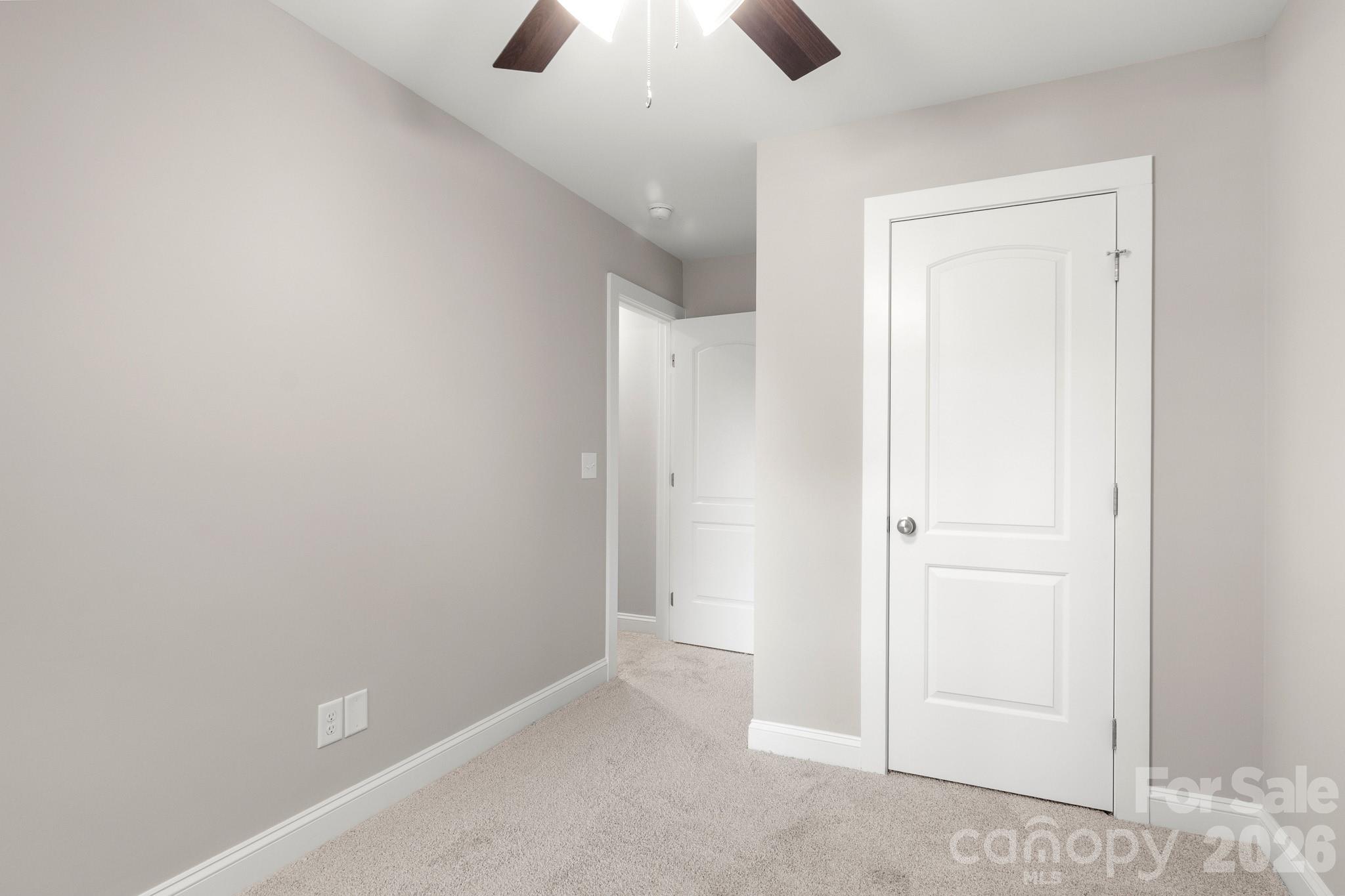 600 Sunderland Road Property Photo 27