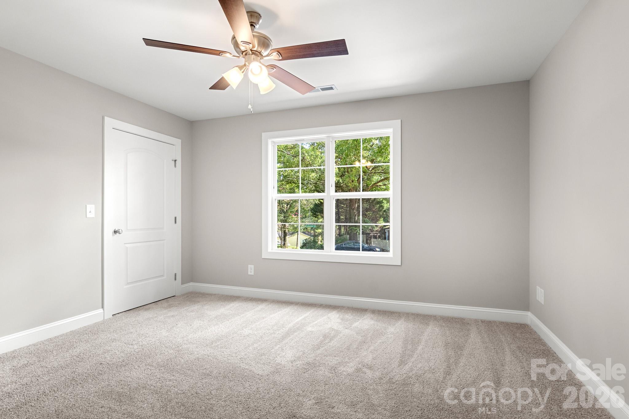 600 Sunderland Road Property Photo 34
