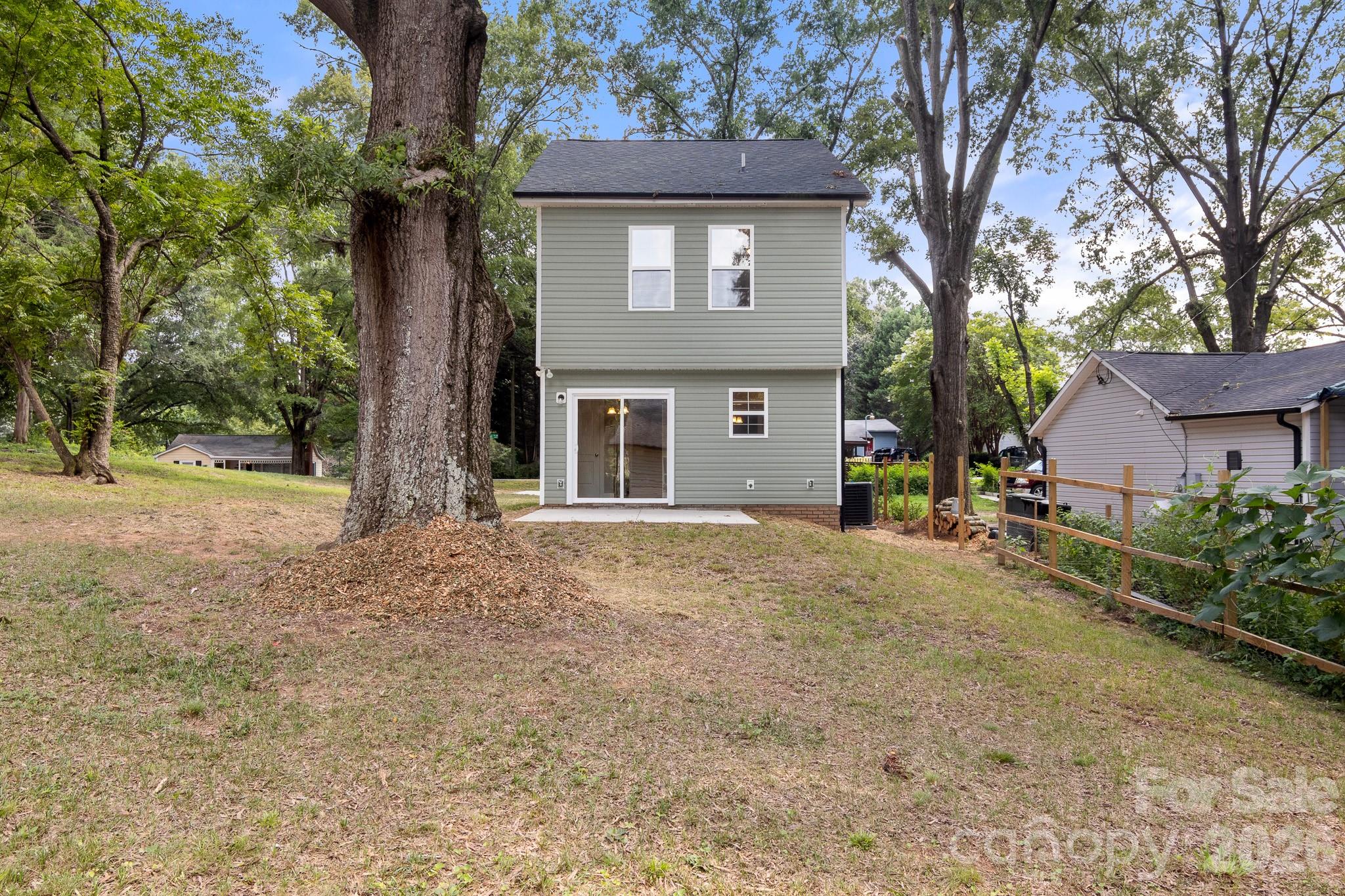 600 Sunderland Road Property Photo 38