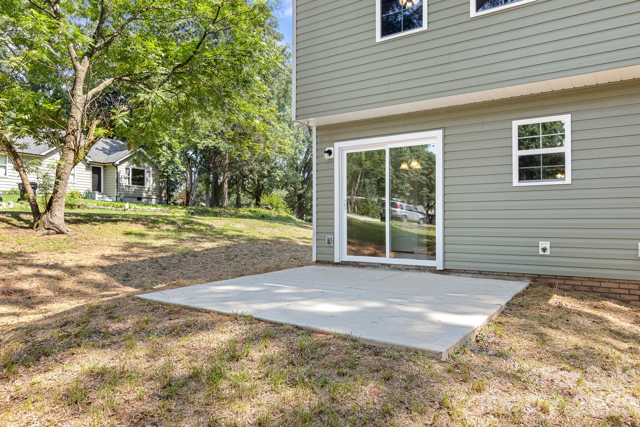 600 Sunderland Road Property Photo 40