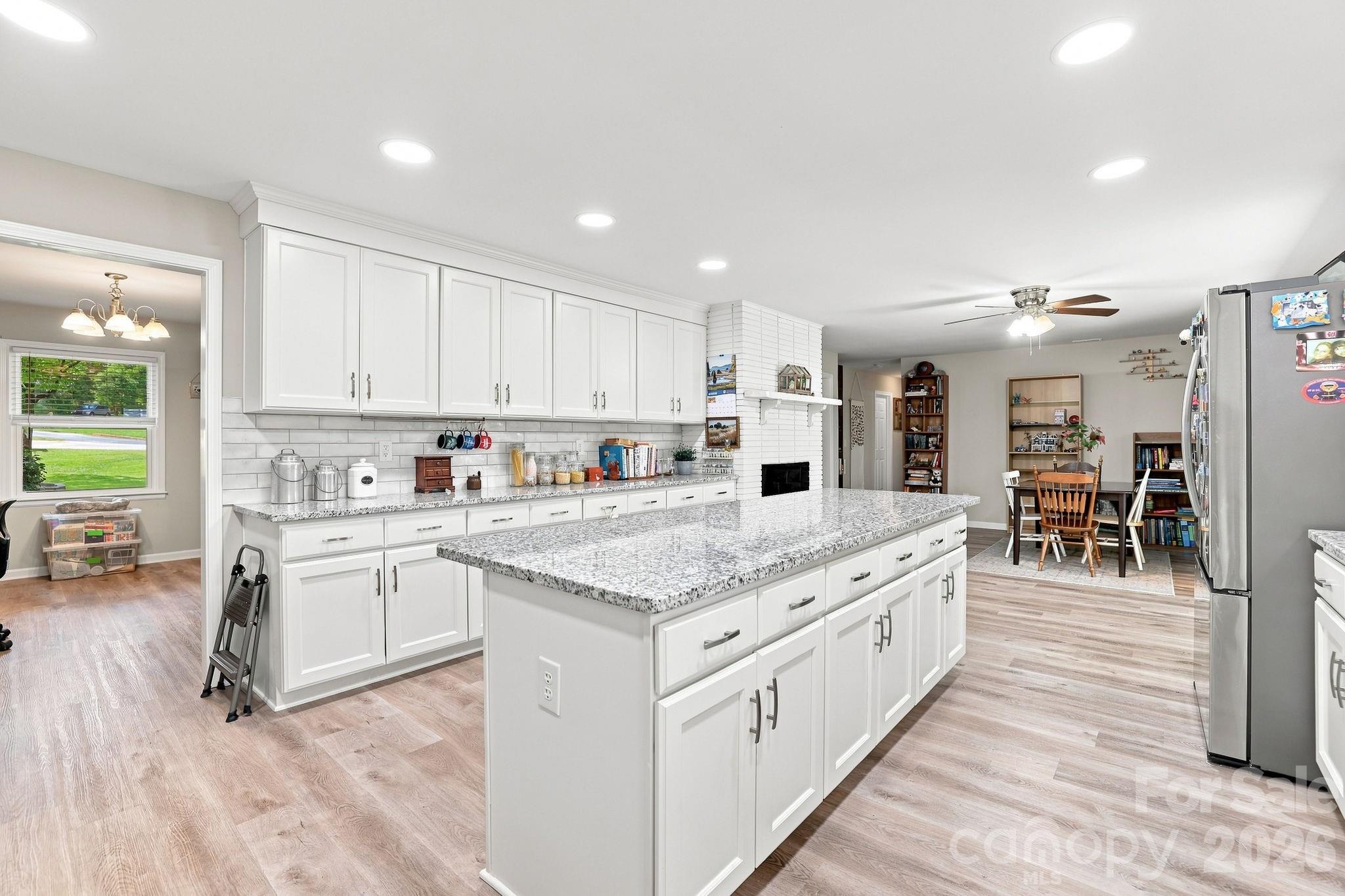 1053 Christopher Circle Property Photo 16