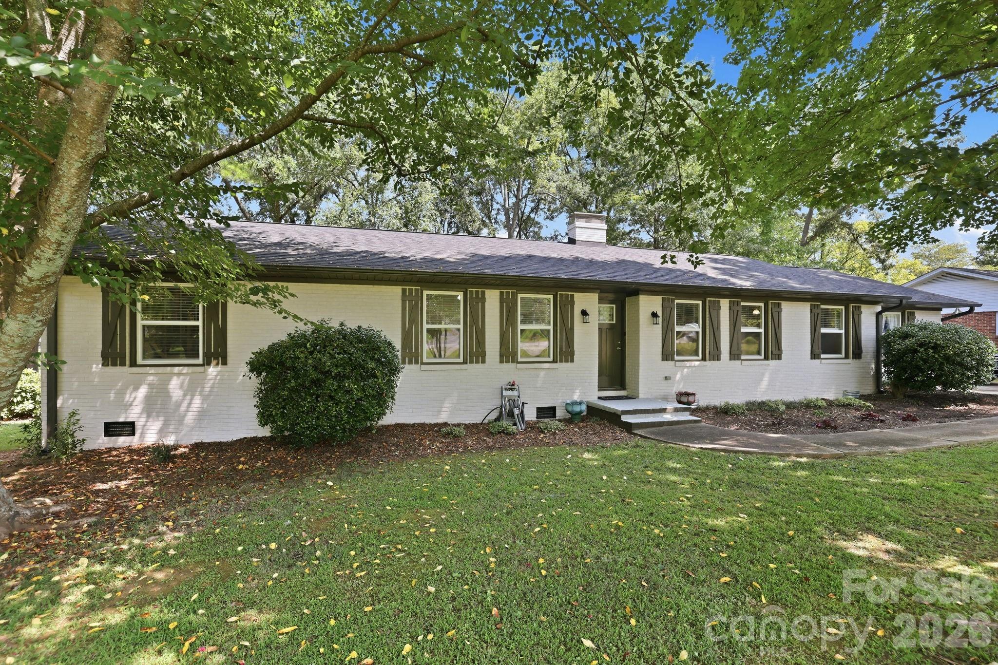 1053 Christopher Circle Property Photo 28