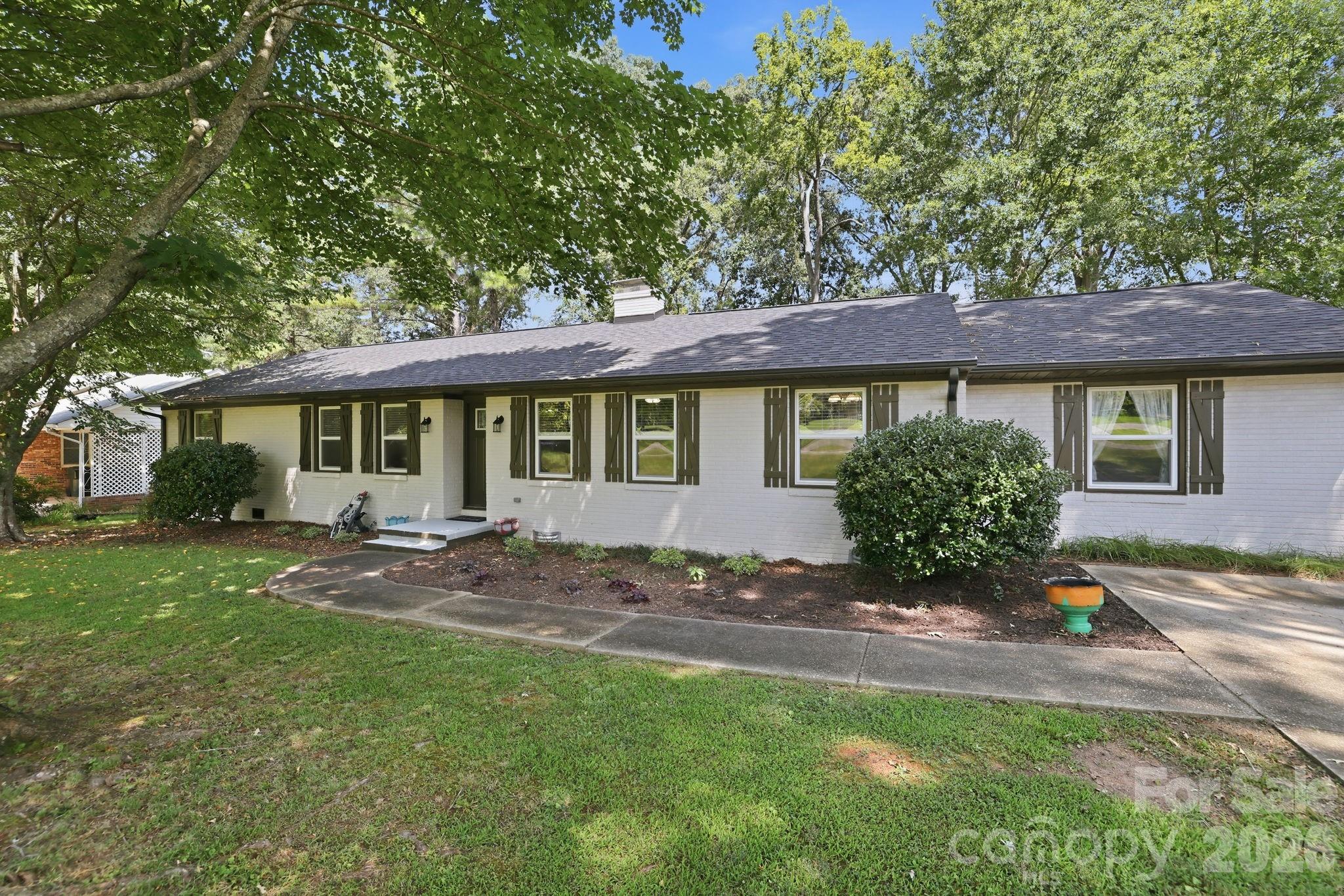 1053 Christopher Circle Property Photo 29