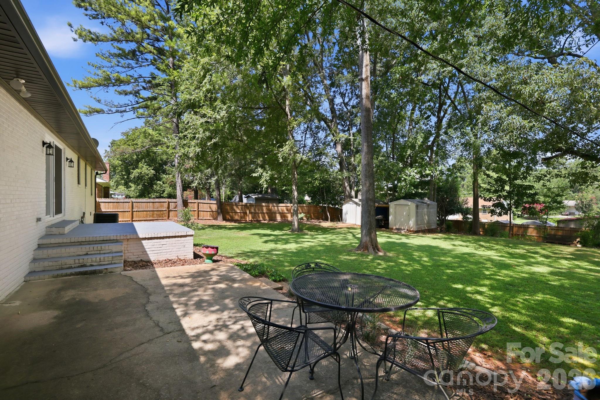 1053 Christopher Circle Property Photo 37