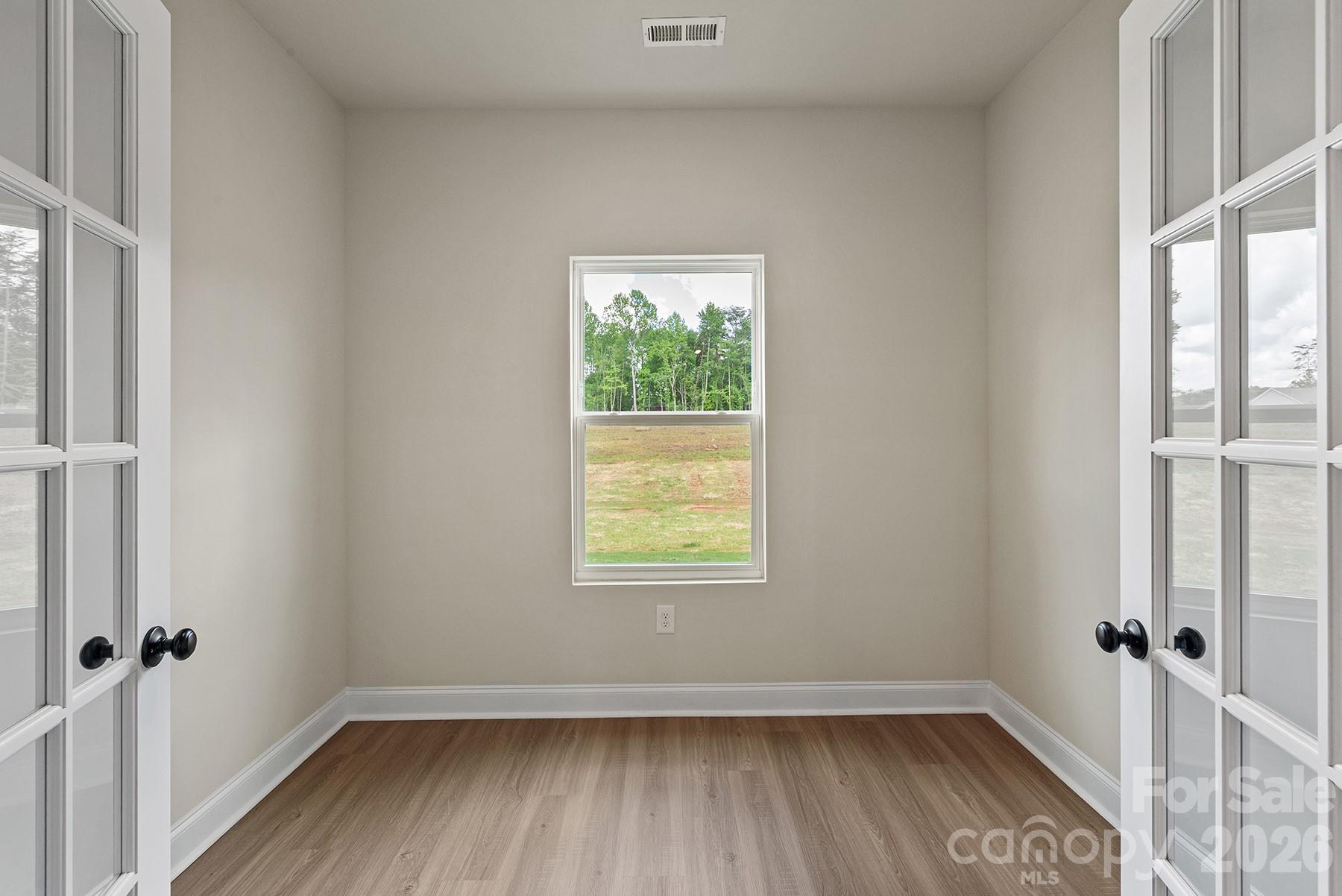 8121 Cravat Court Property Photo 15