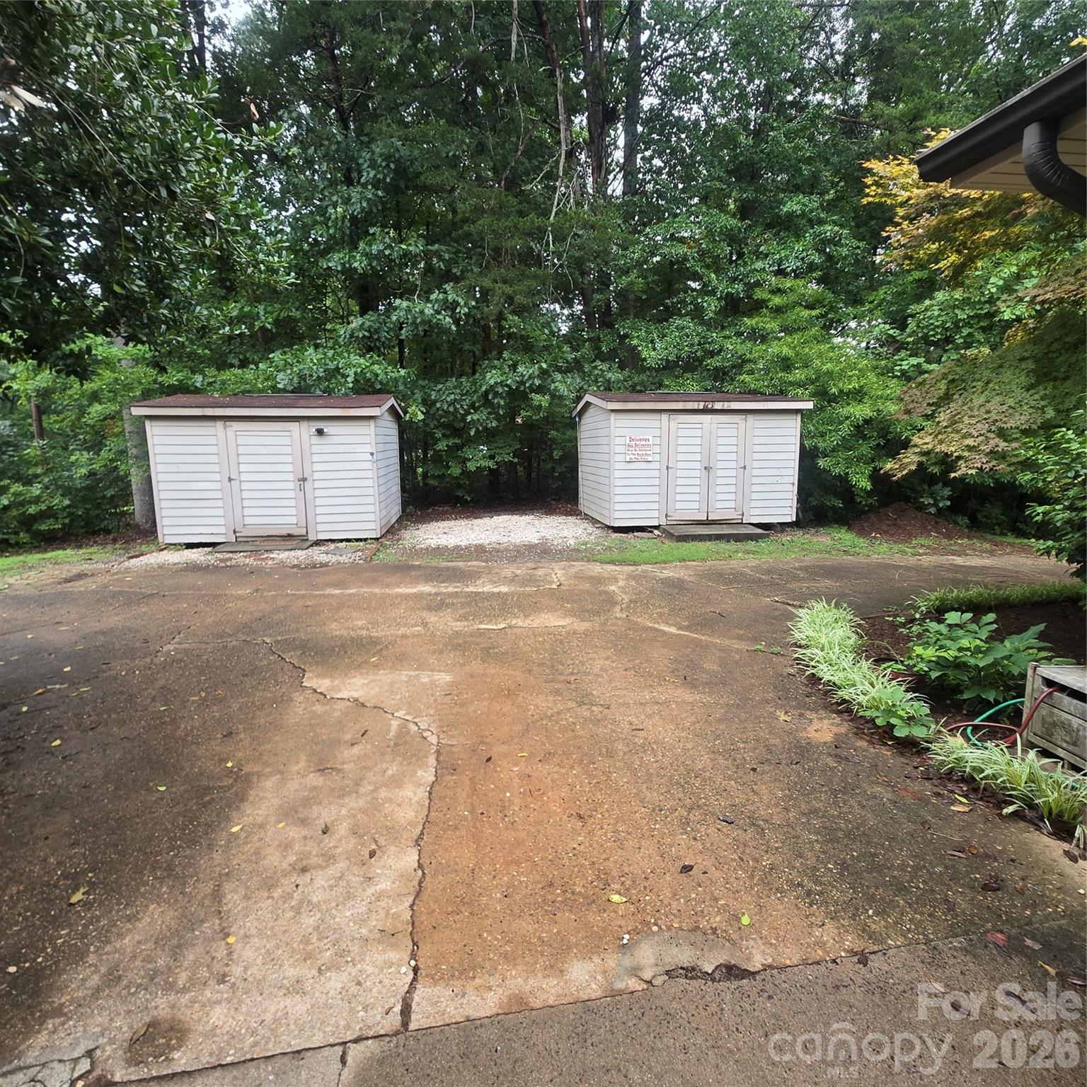 2734 Orchard Street Property Photo 7