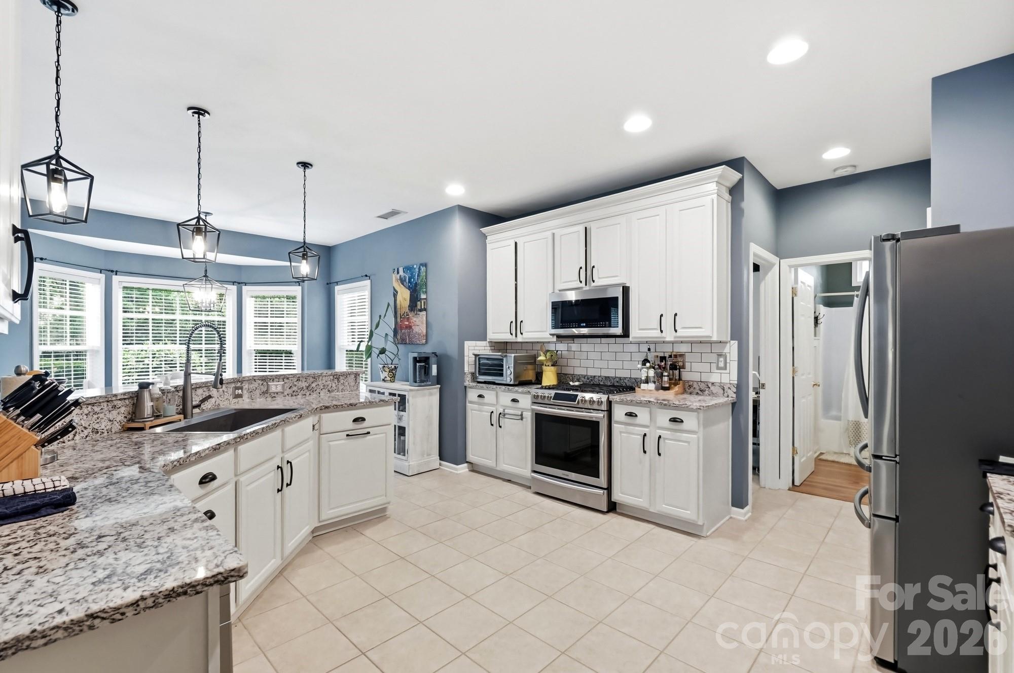 12609 Kemerton Lane Property Photo 7
