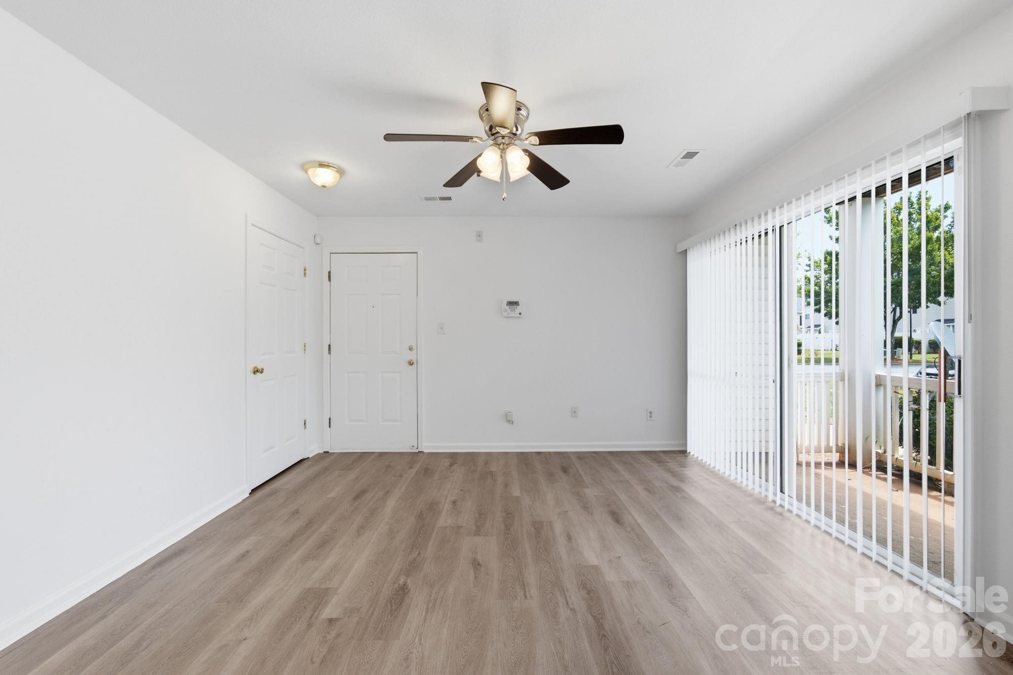 3965 Mohawk Court Property Photo 3