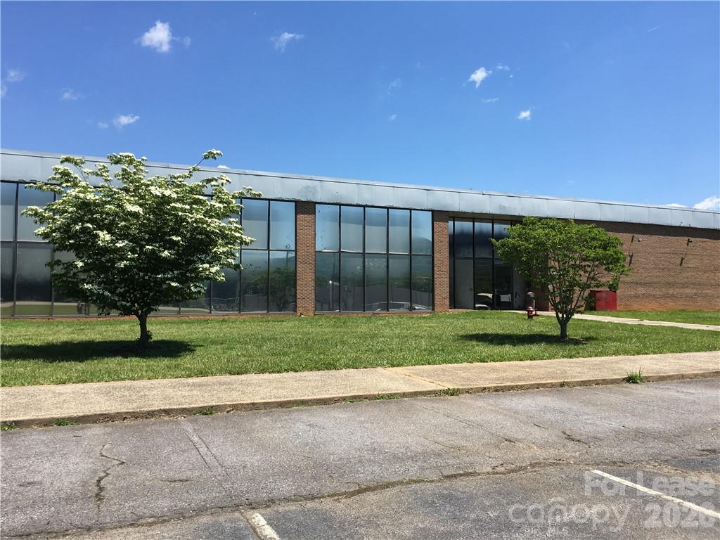 850 Warren Wilson Road Suite 395 Property Photo 1