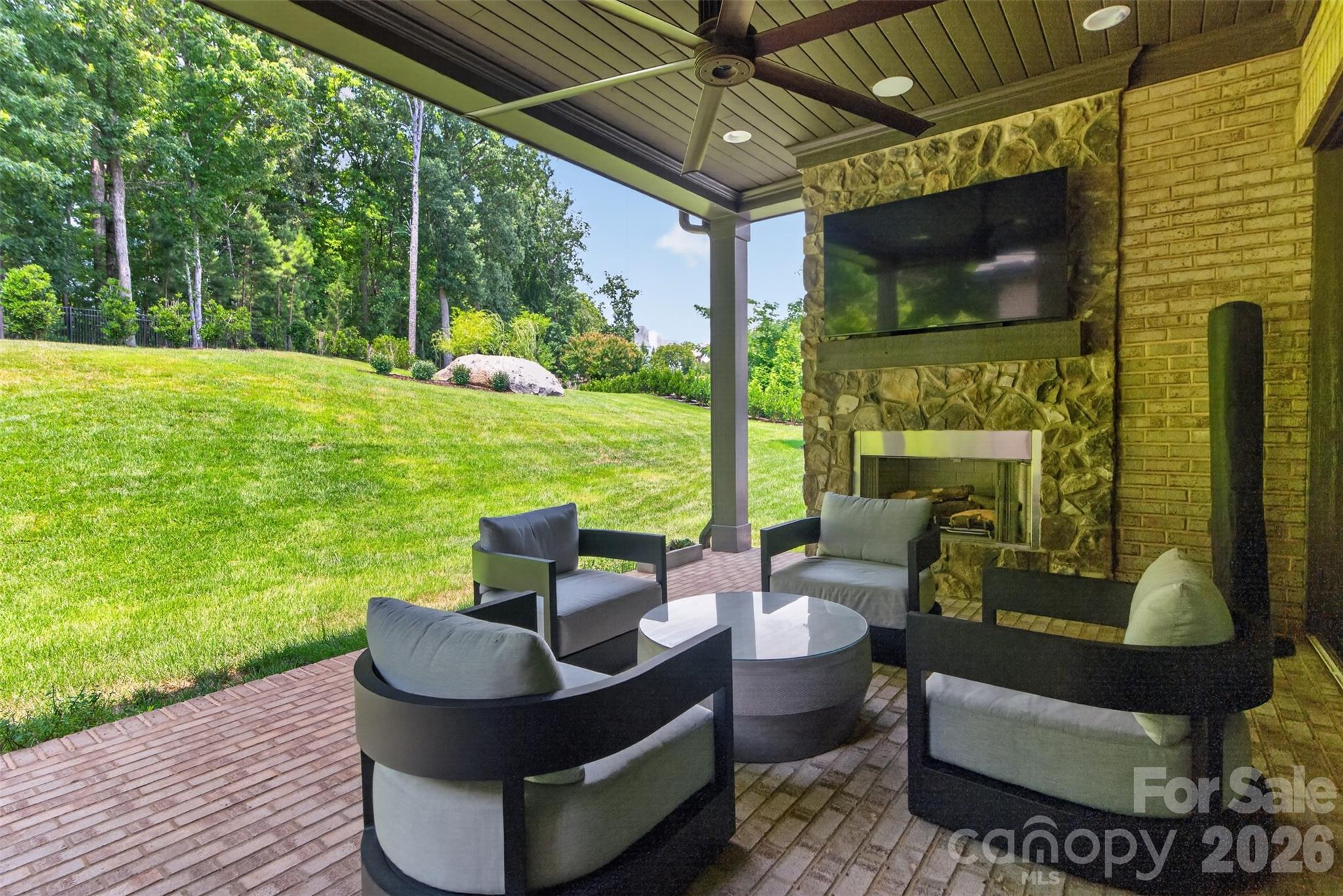 1115 Shelton Oaks Court Property Photo 42