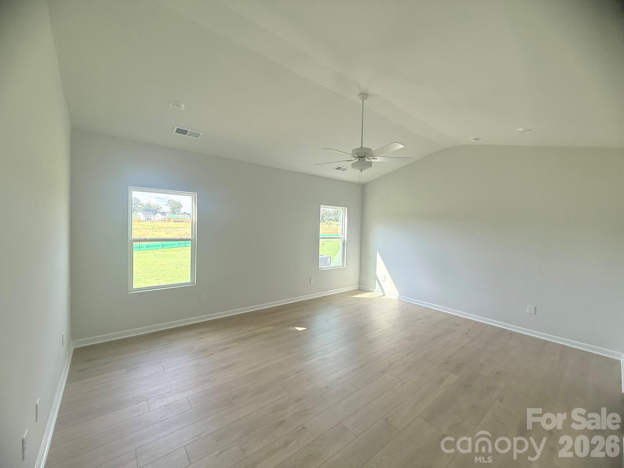 4013 Juno Drive Property Photo 6