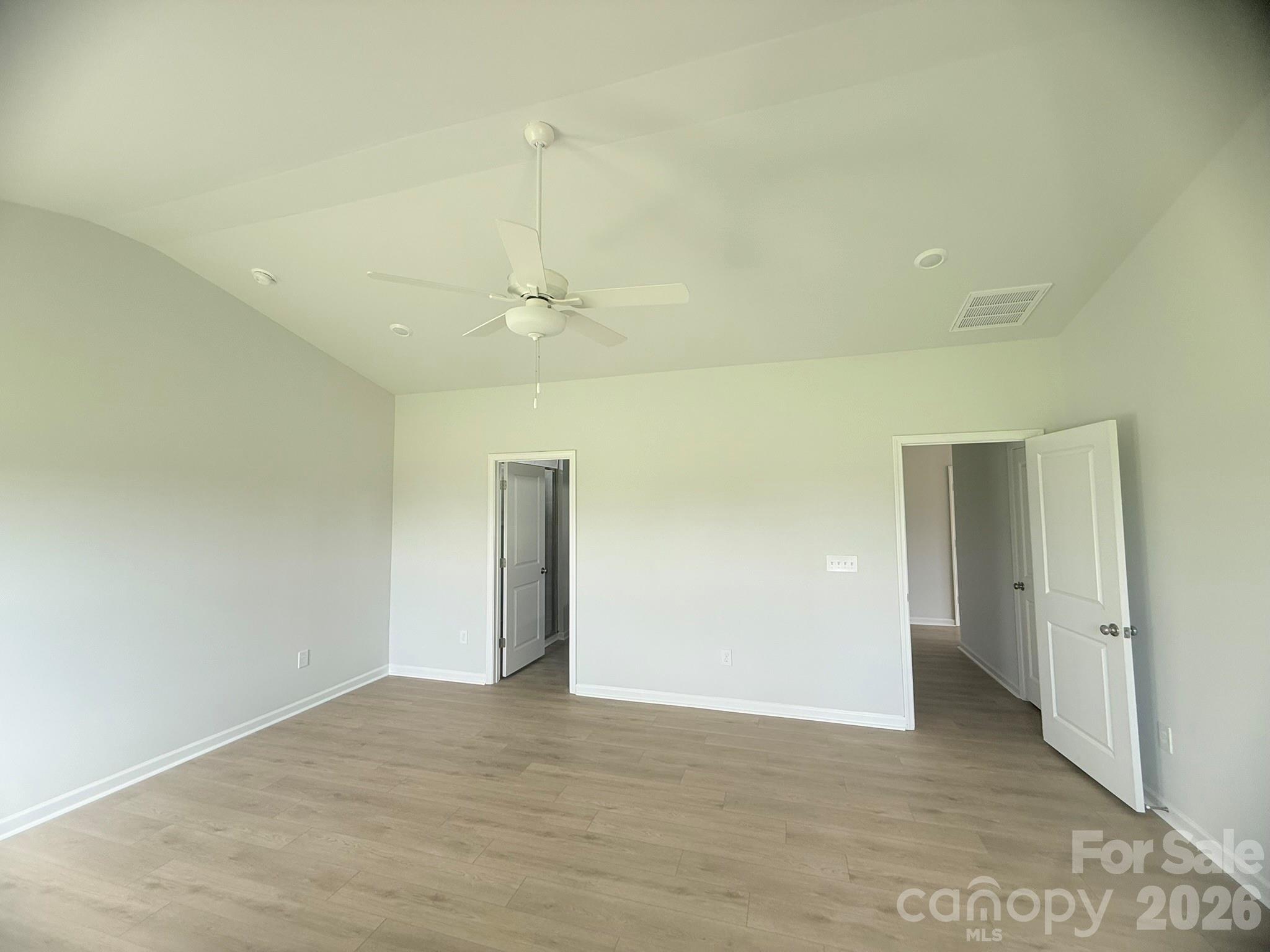4013 Juno Drive Property Photo 7