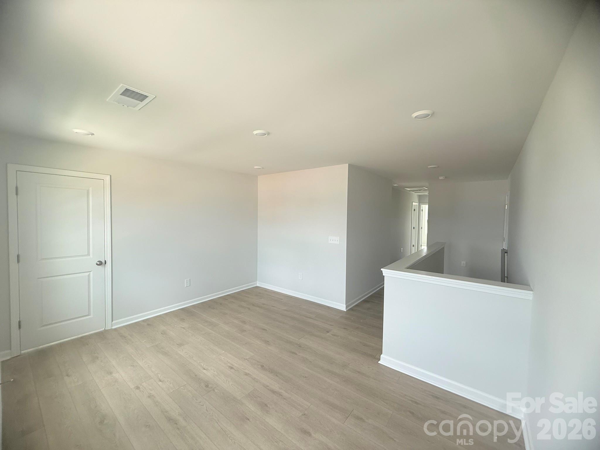 4013 Juno Drive Property Photo 9