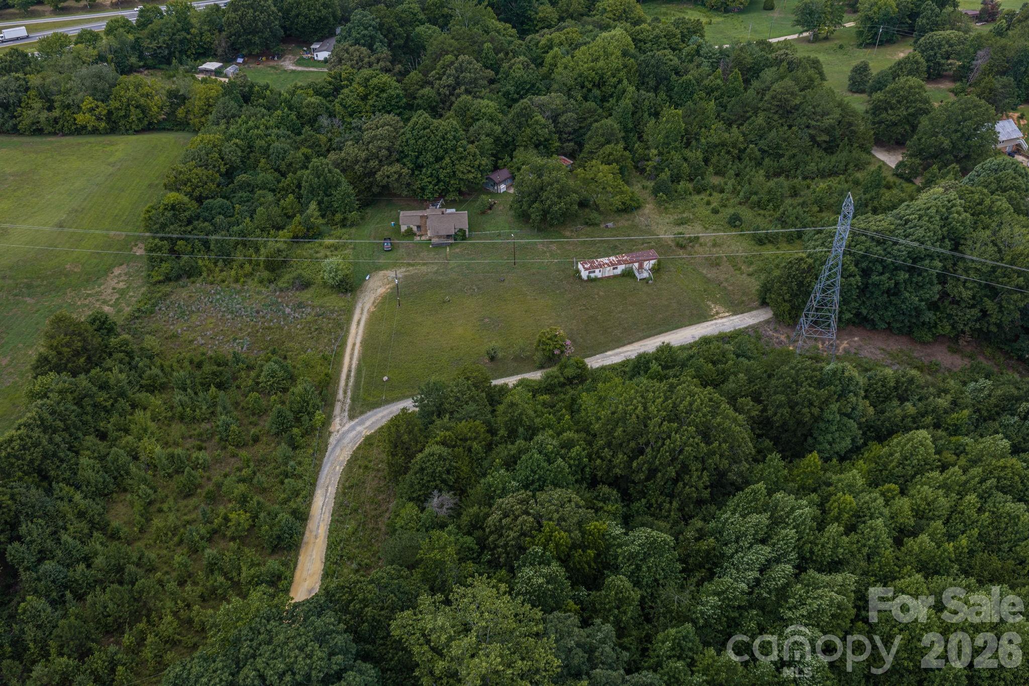 189 Campbell Lane Property Photo 6