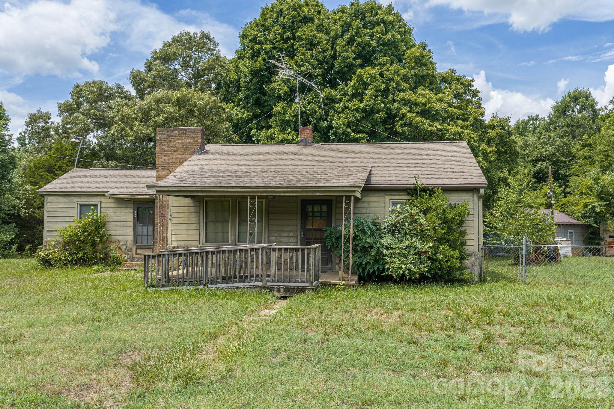 189 Campbell Lane Property Photo 24