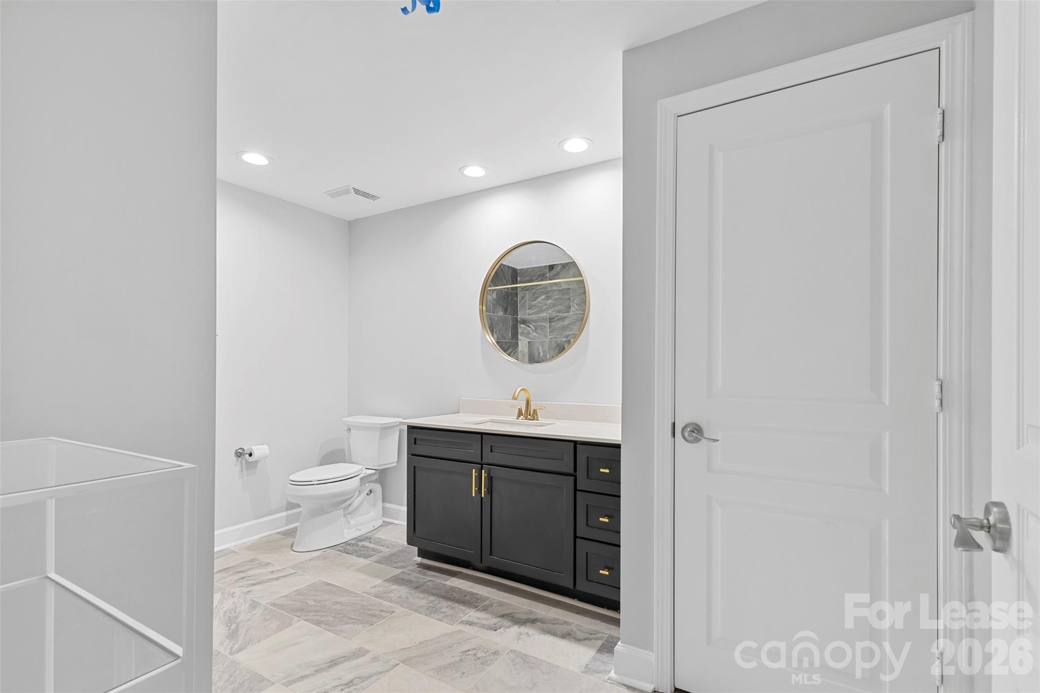 1315 East Boulevard 322 Property Photo 8