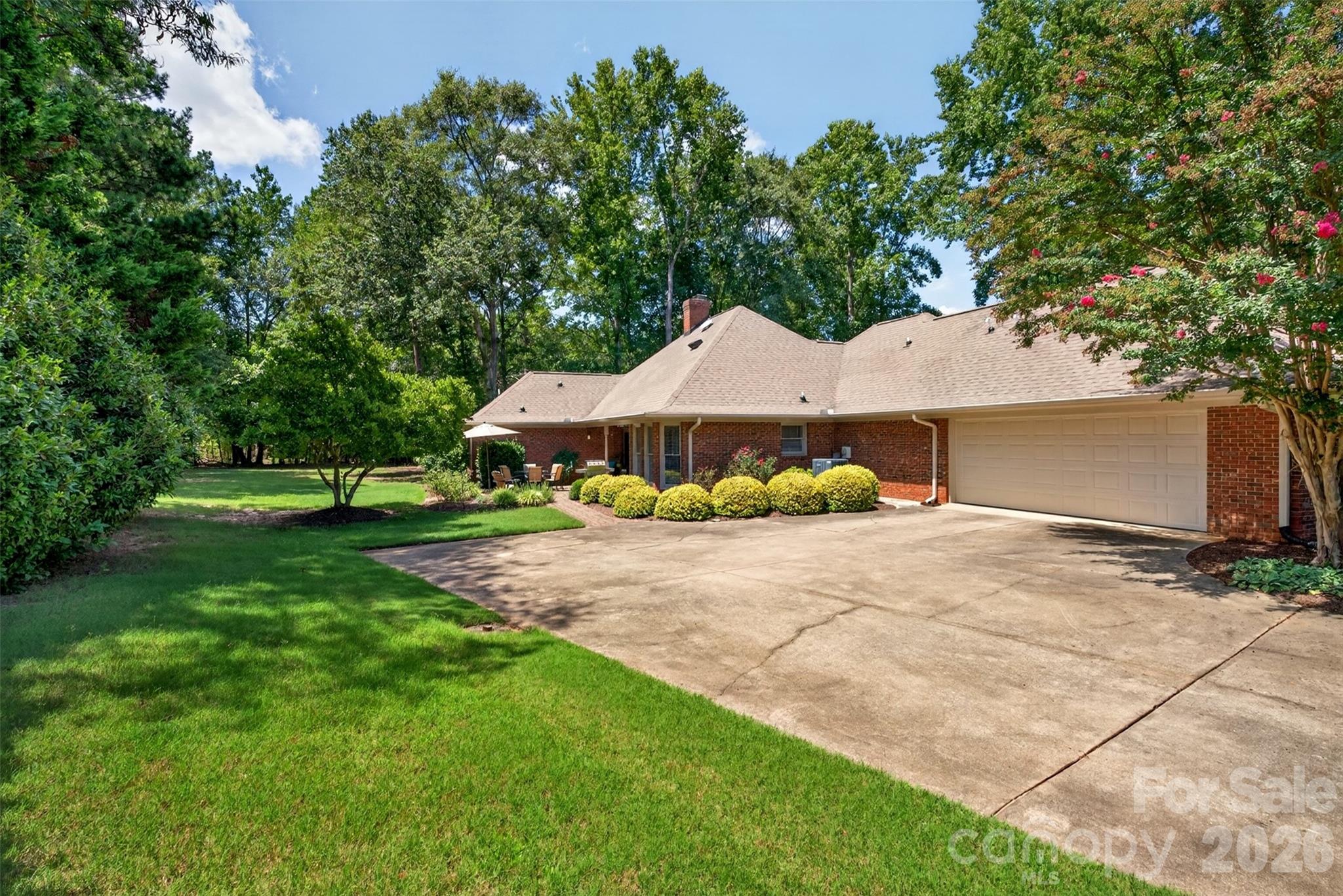 216 Muirfield Drive Property Photo 34