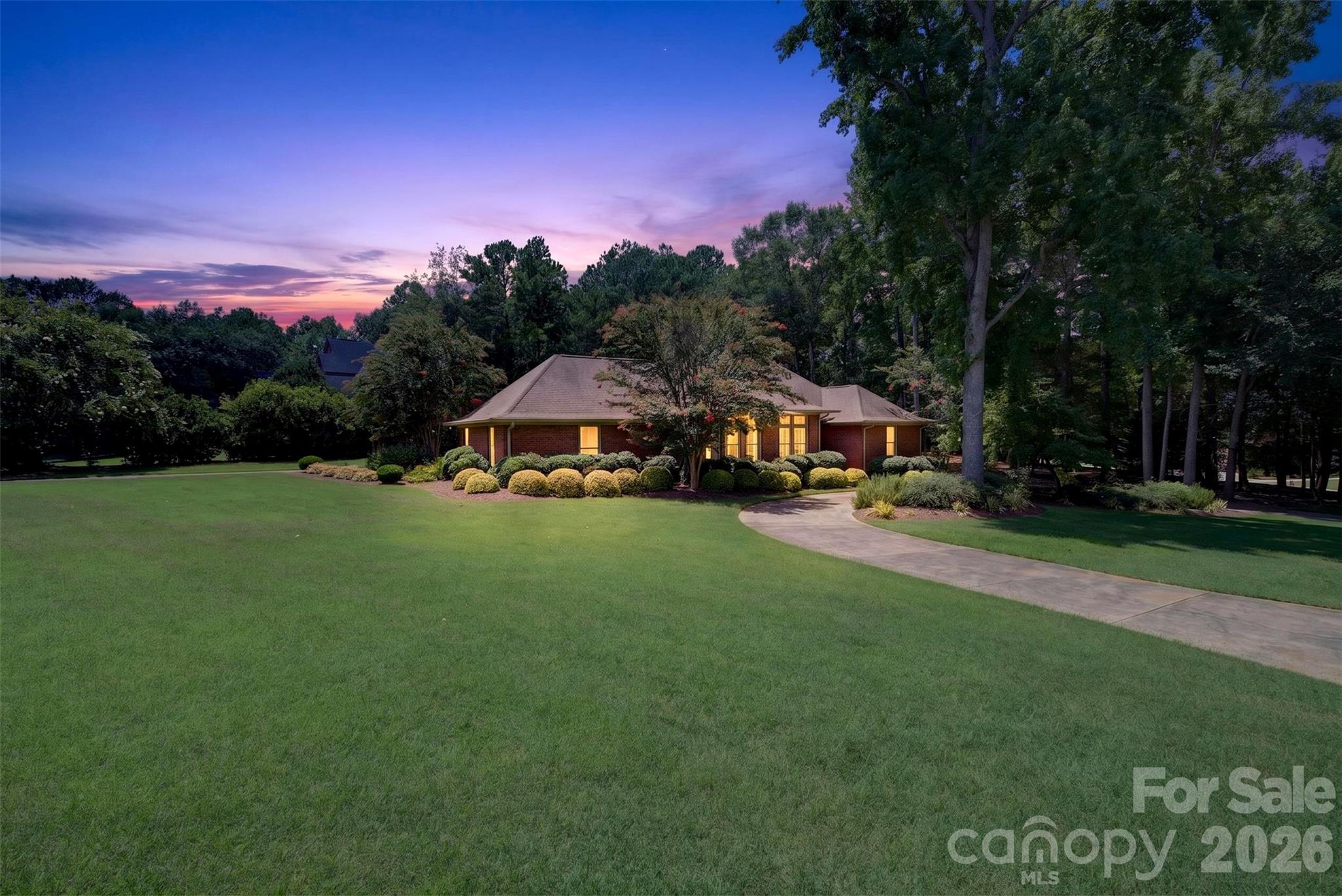 216 Muirfield Drive Property Photo 48