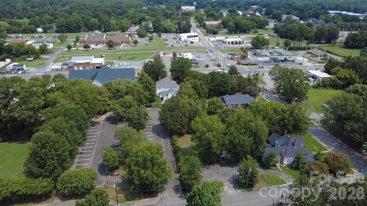 108 S Main Street Property Photo 28