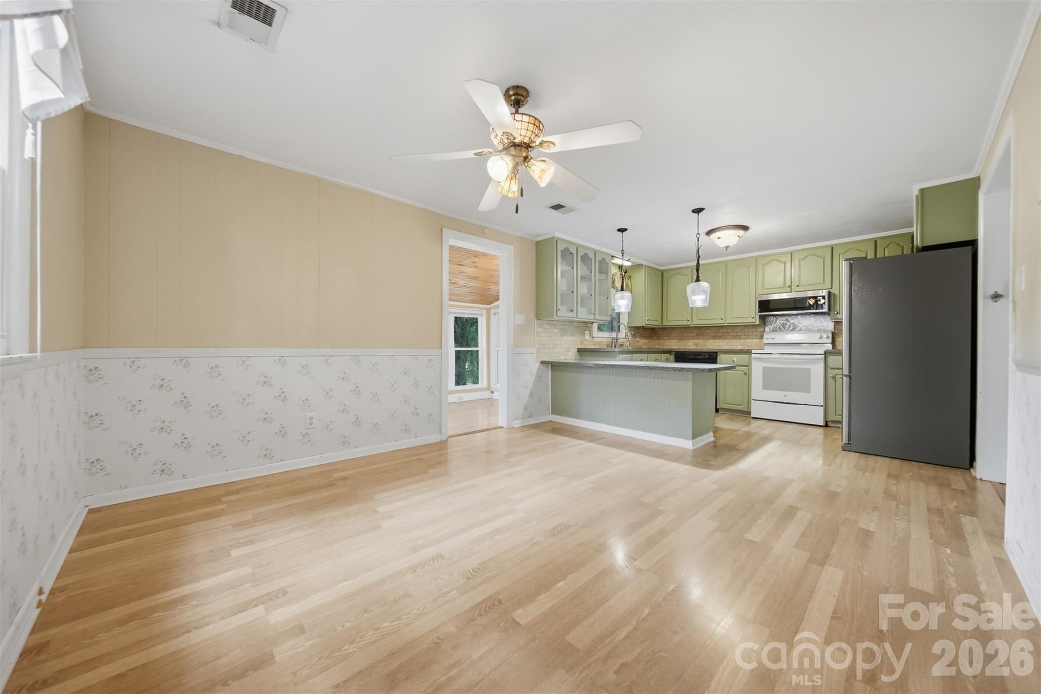 3233 26th Street Property Photo 10