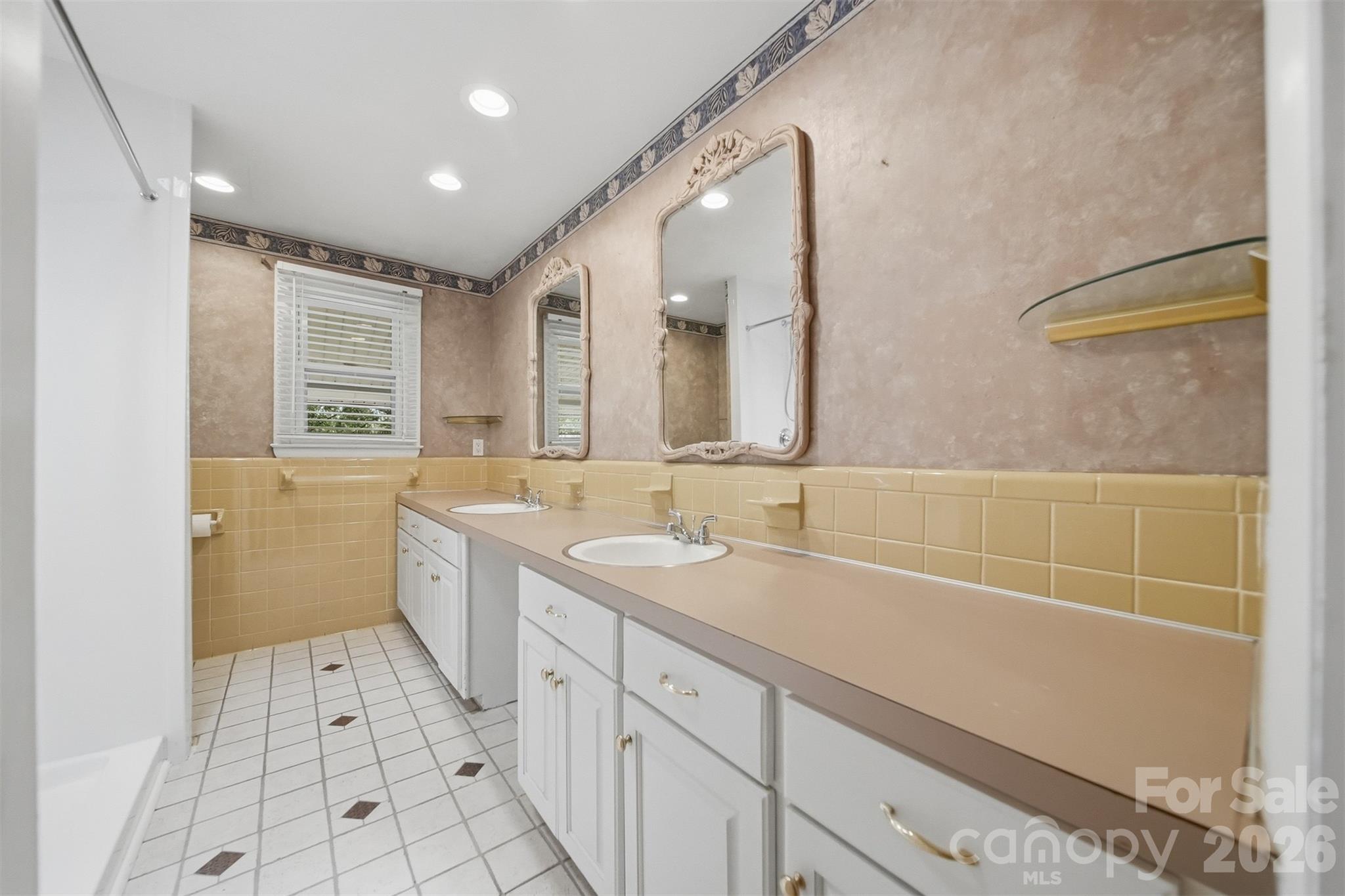 3233 26th Street Property Photo 18
