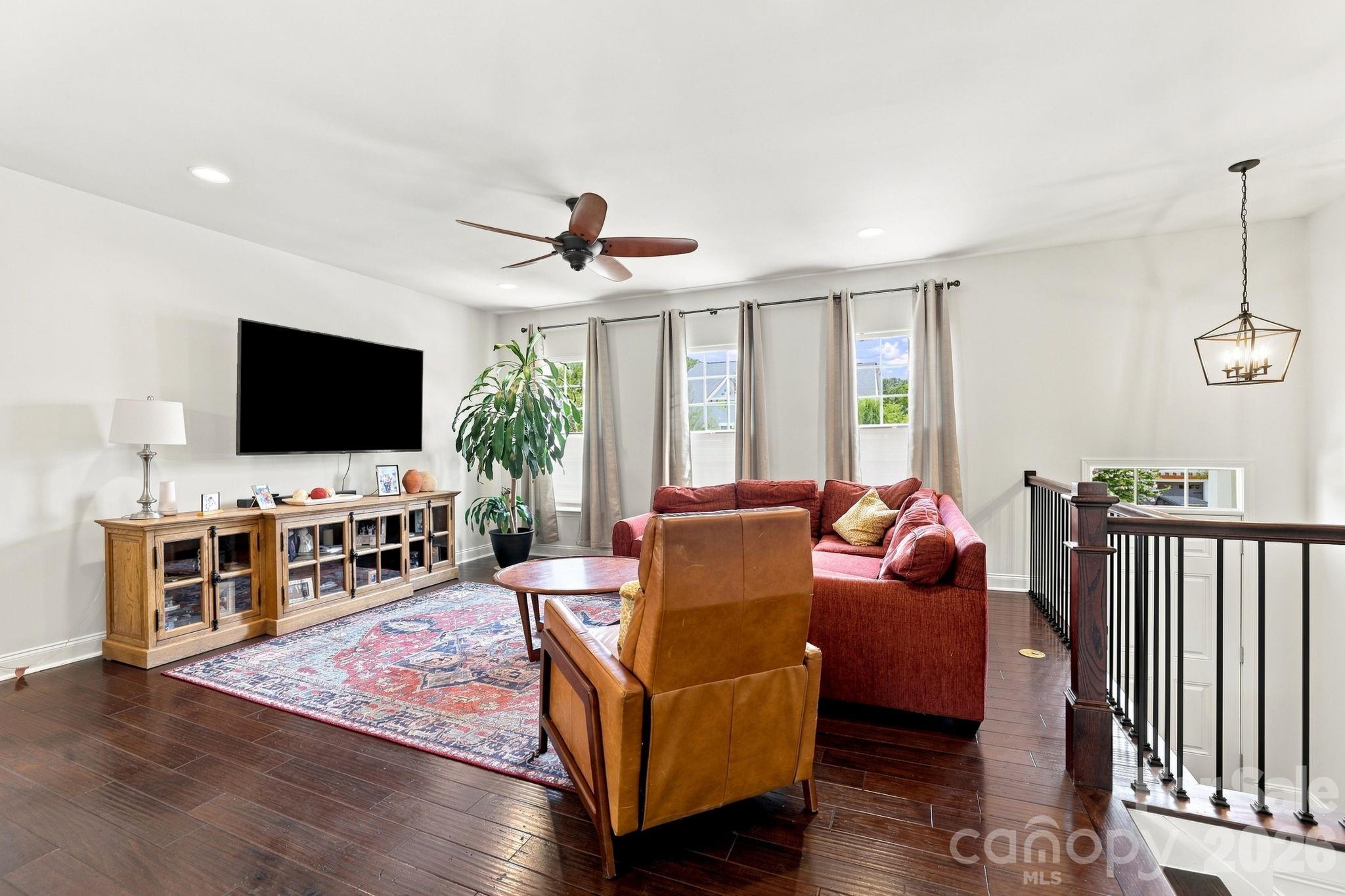400 Belton Street Property Photo 5