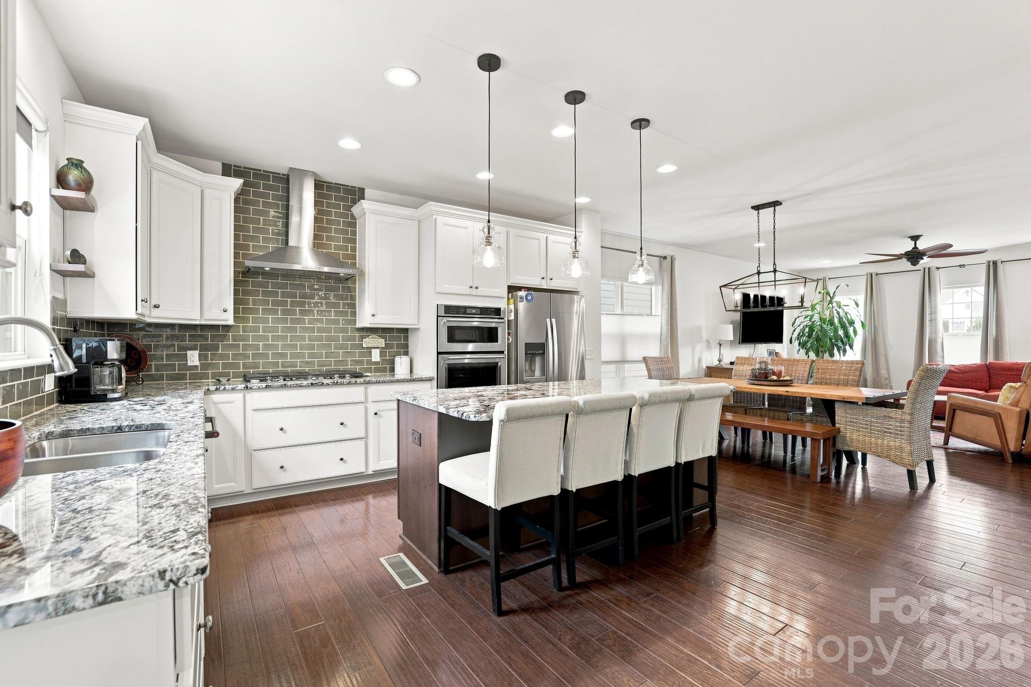 400 Belton Street Property Photo 11