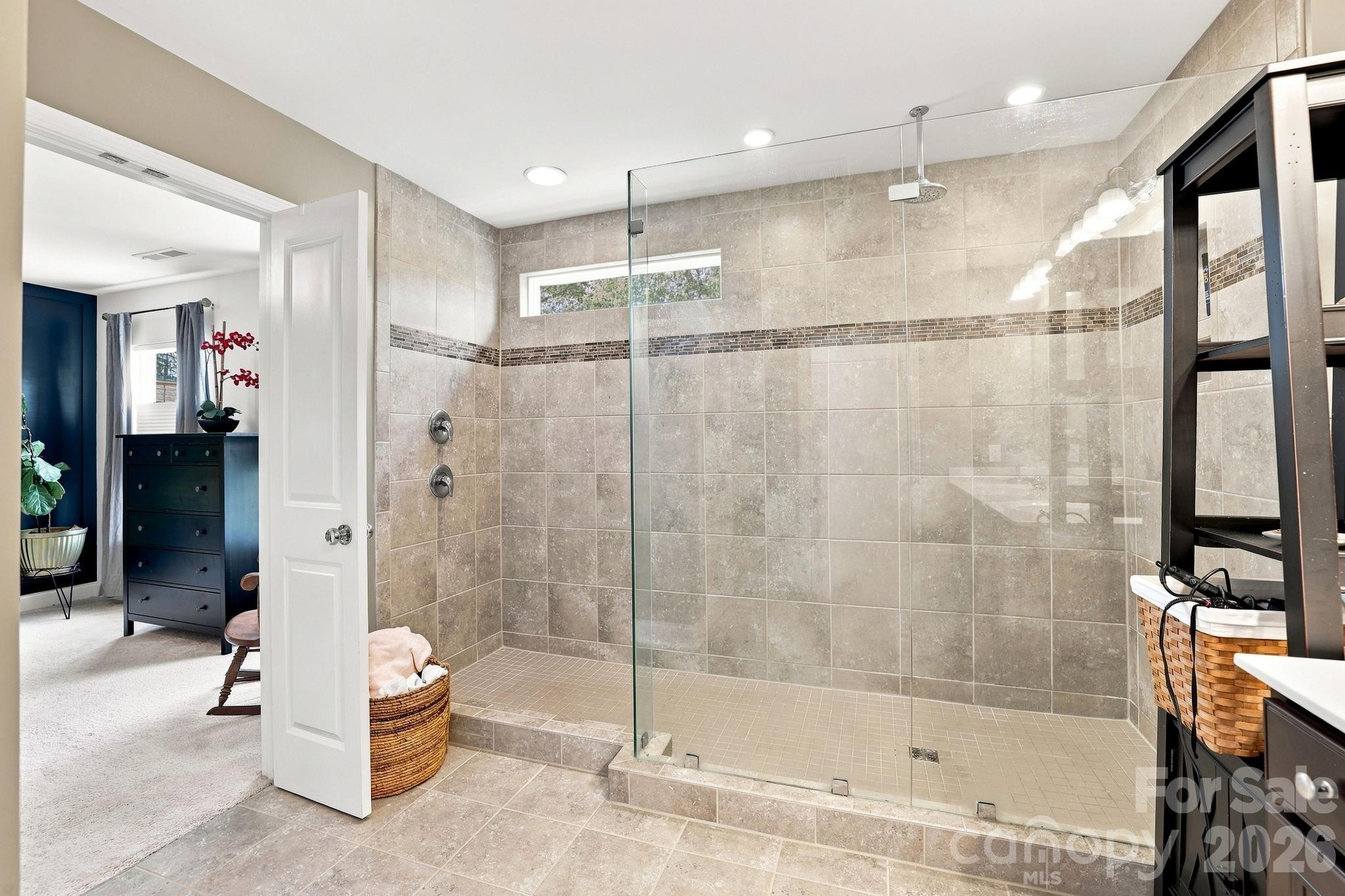400 Belton Street Property Photo 16