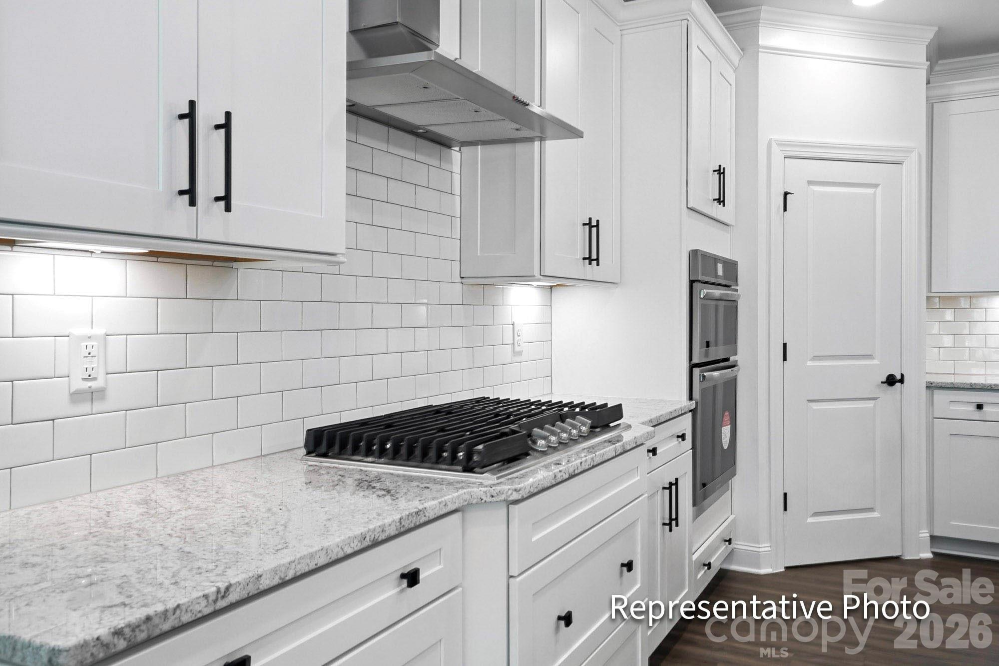 5083 Mclaughlin Loop Property Photo 13