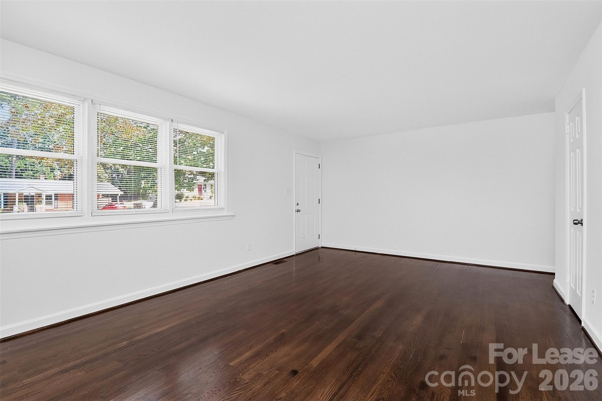4914 Unaka Avenue Property Photo 4