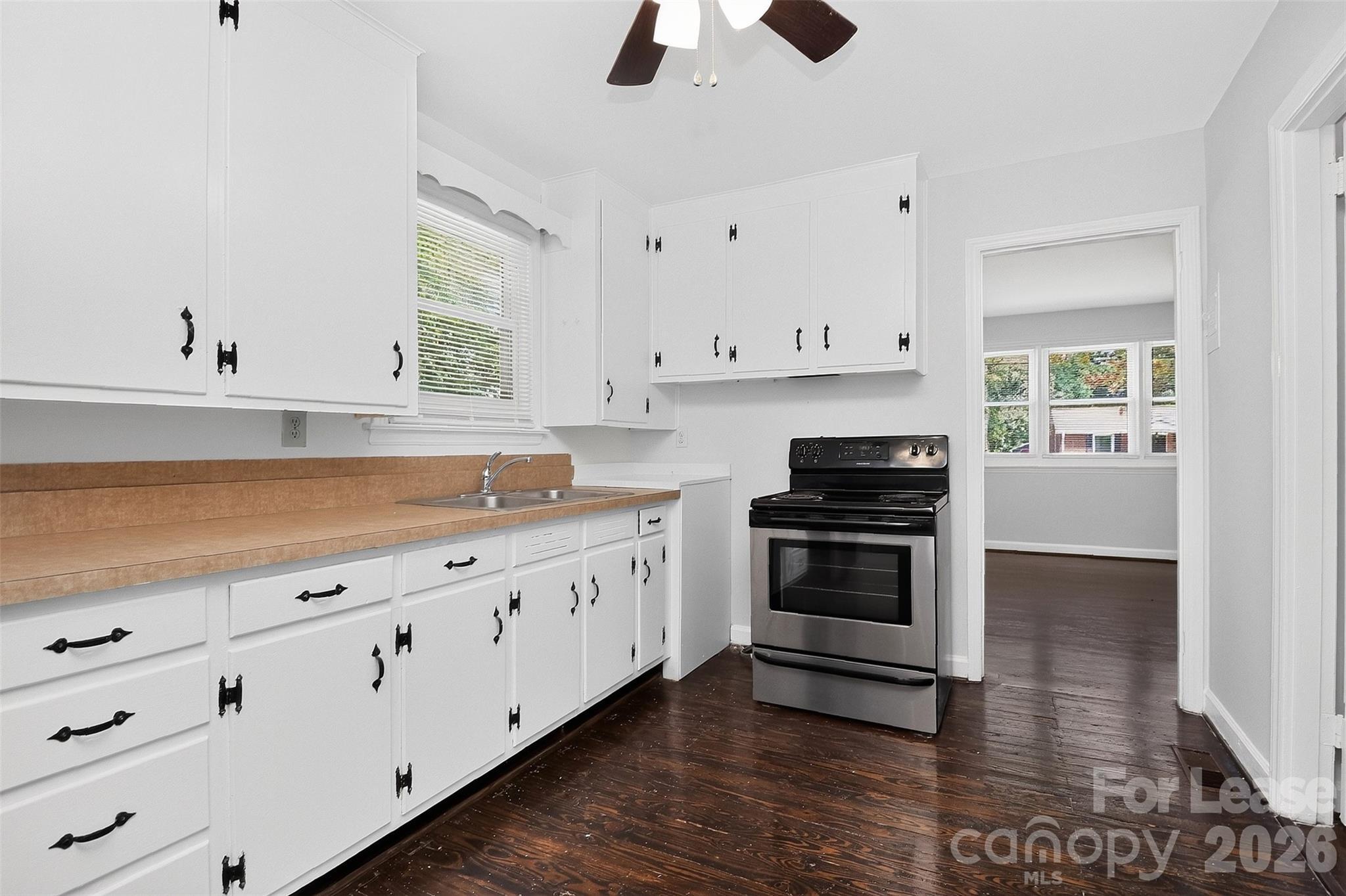 4914 Unaka Avenue Property Photo 6