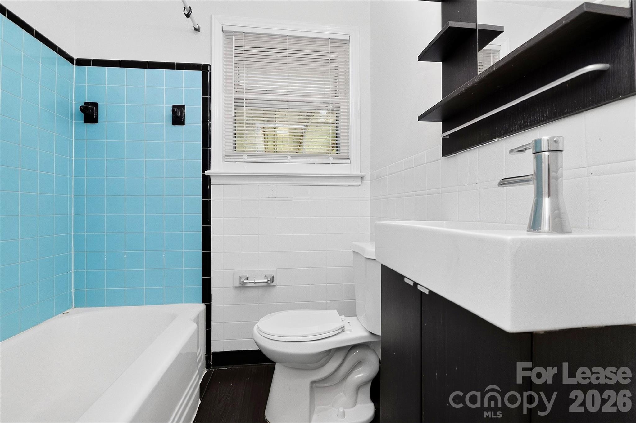4914 Unaka Avenue Property Photo 10