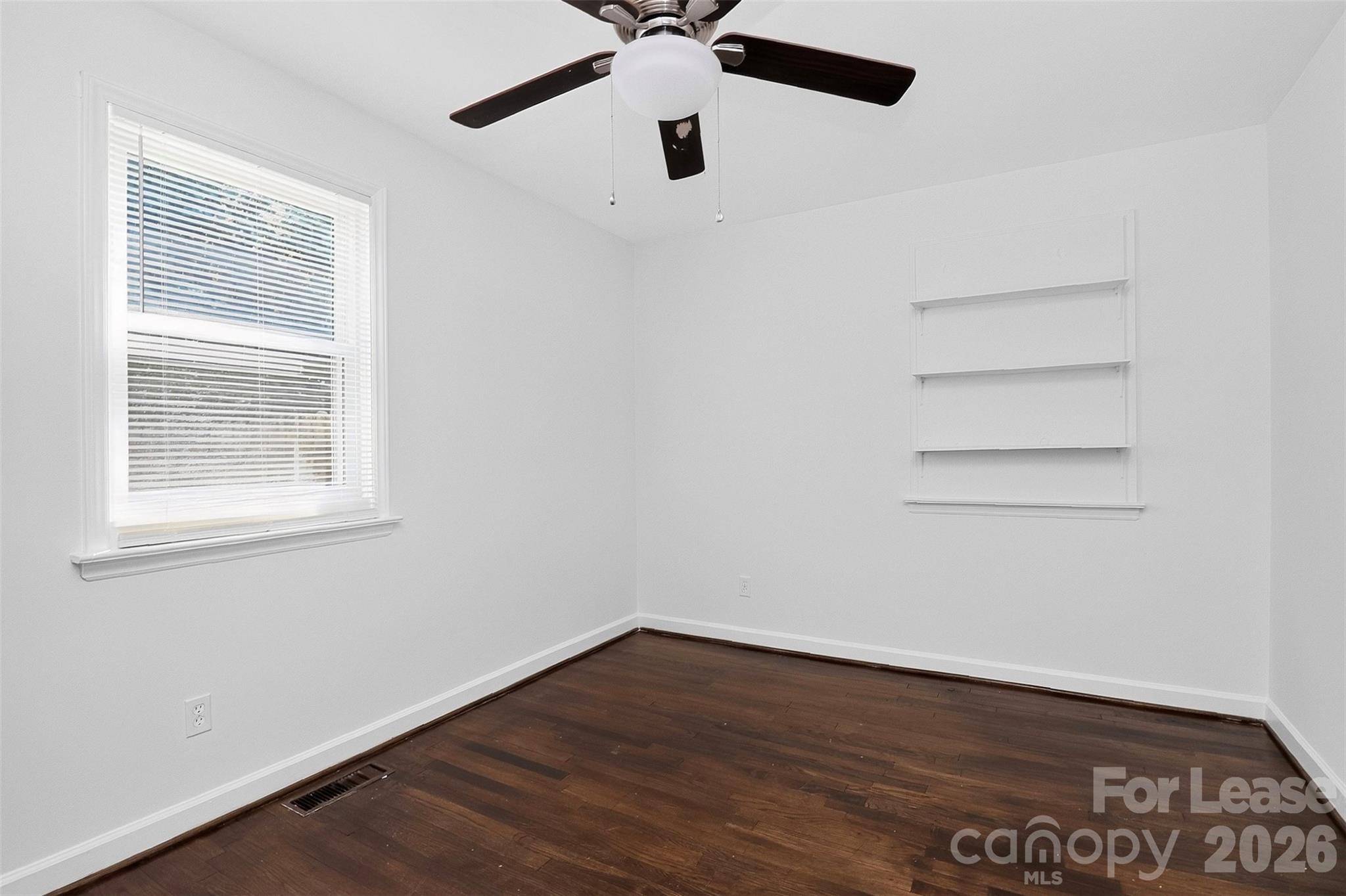 4914 Unaka Avenue Property Photo 11
