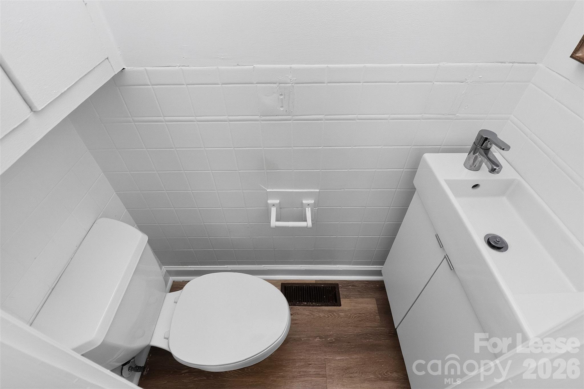 4914 Unaka Avenue Property Photo 13