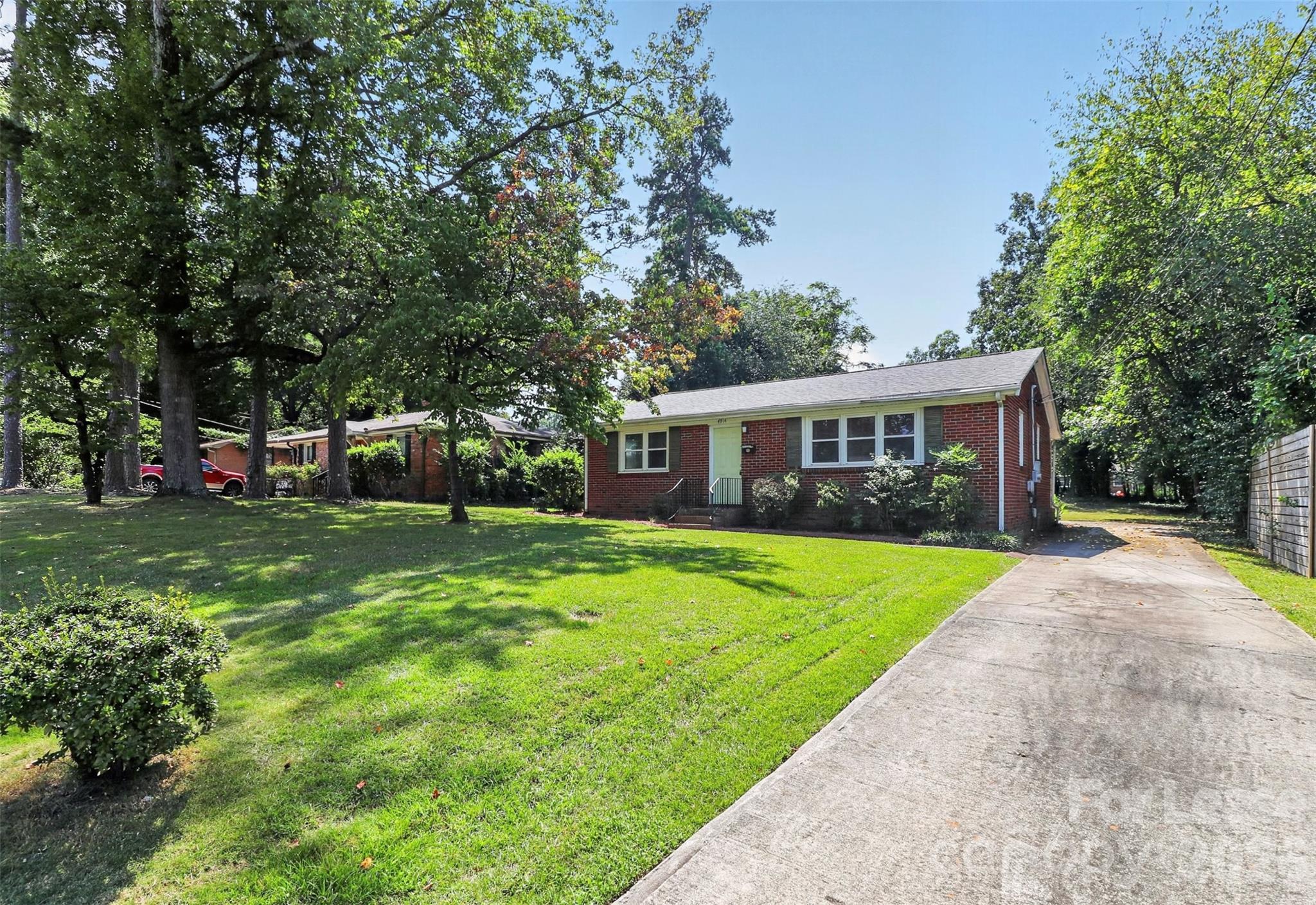 4914 Unaka Avenue Property Photo 17