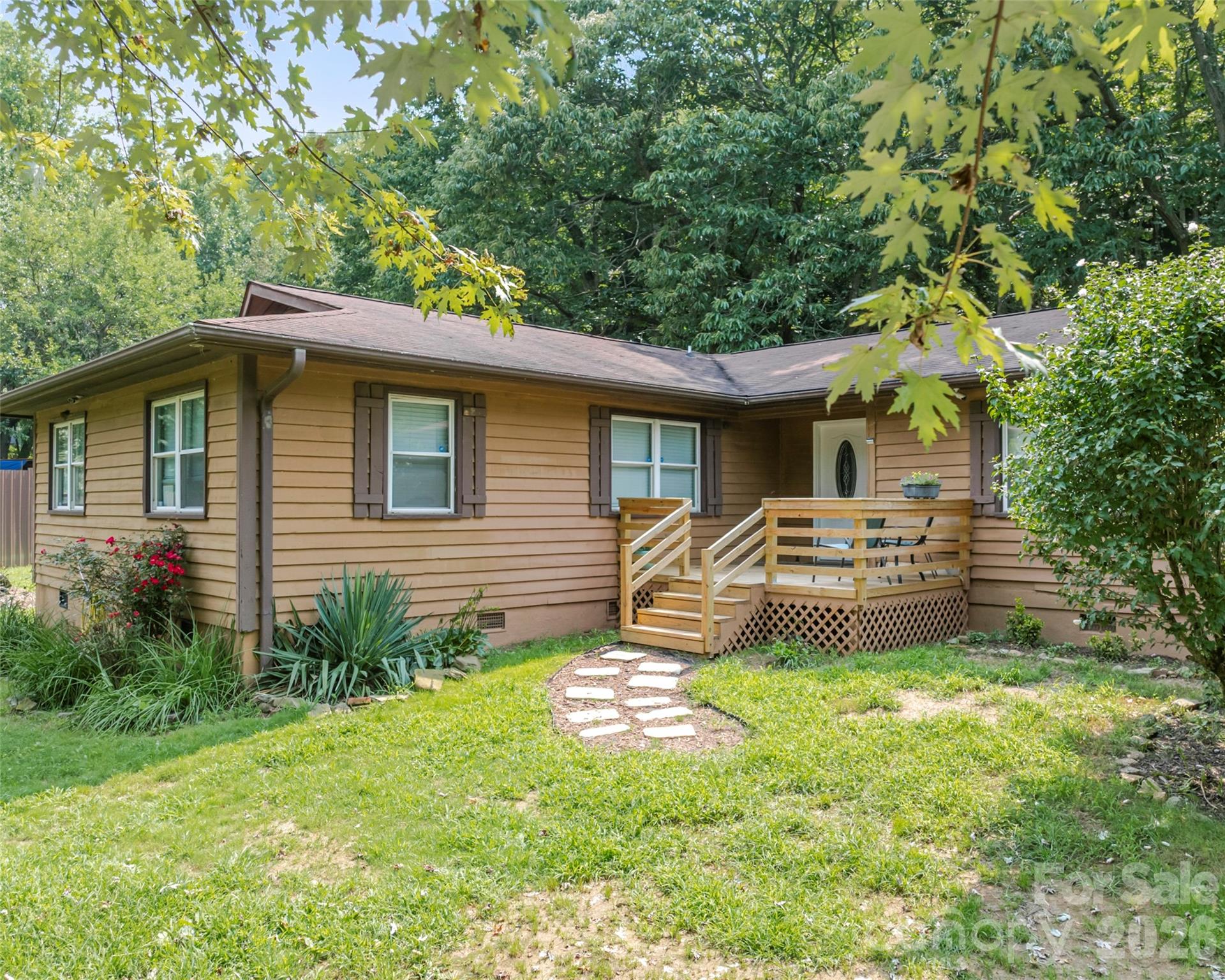 2100 Pisgah Highway Property Photo 1