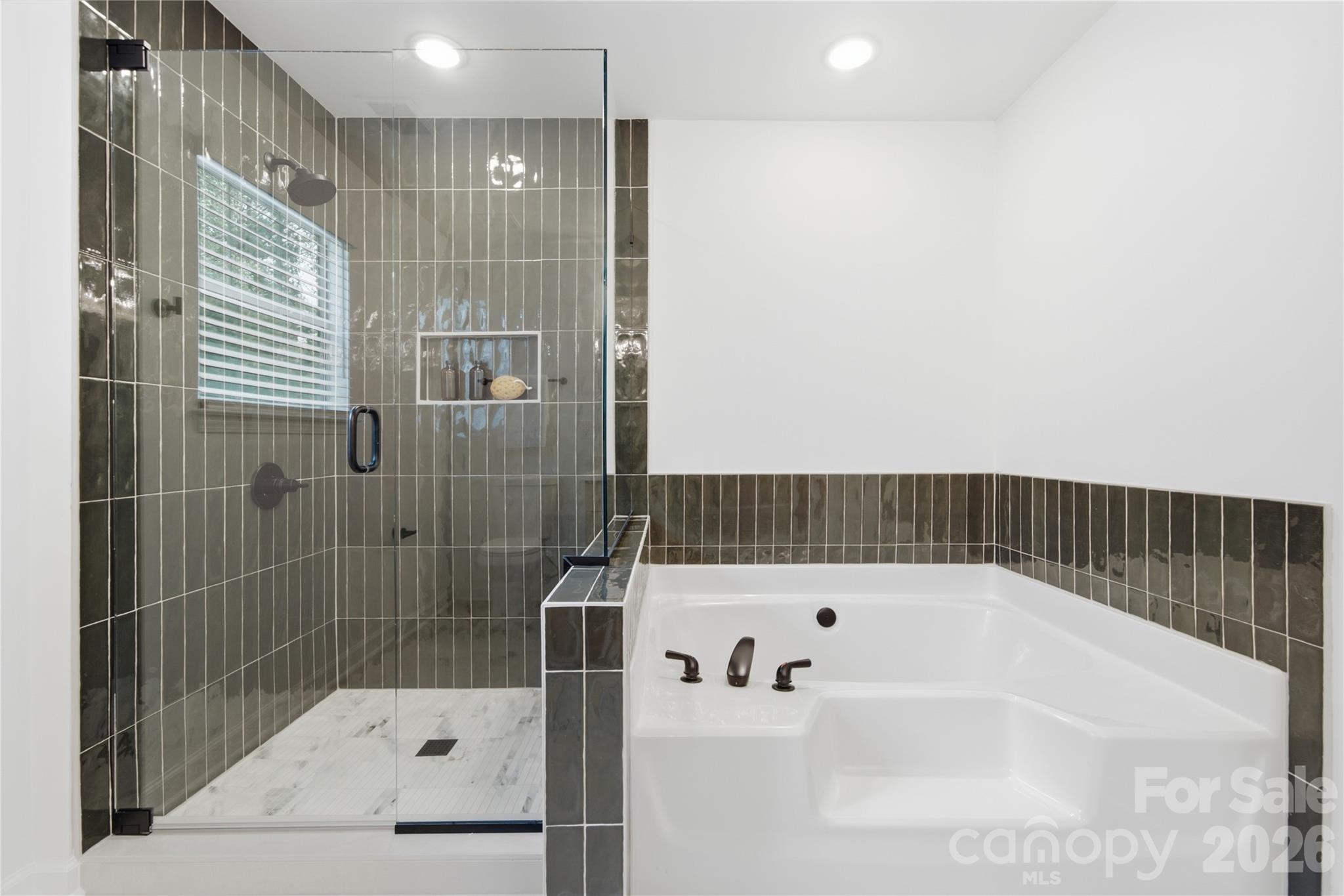 4611 Rock Stream Drive Property Photo 21