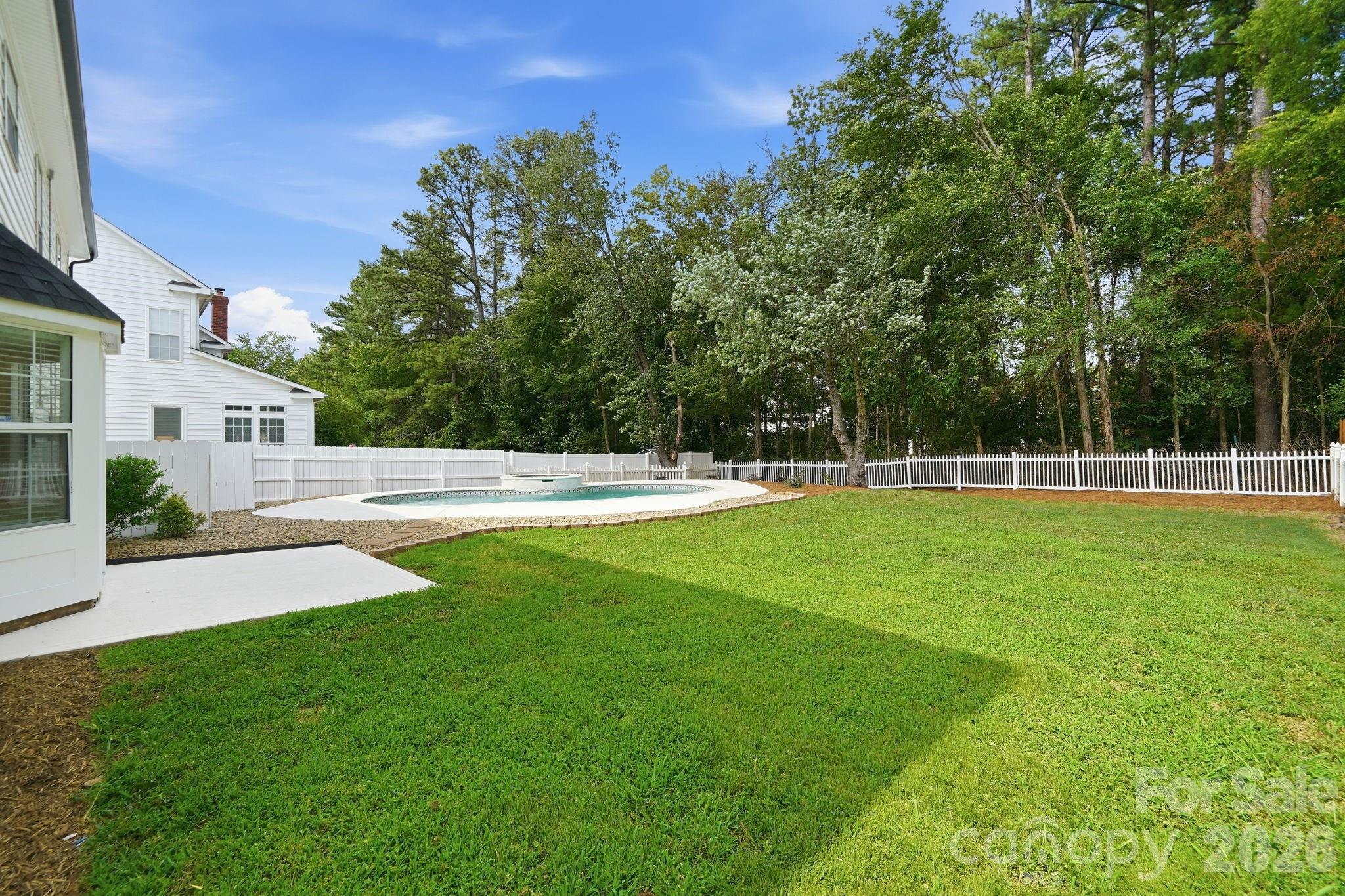 4611 Rock Stream Drive Property Photo 28